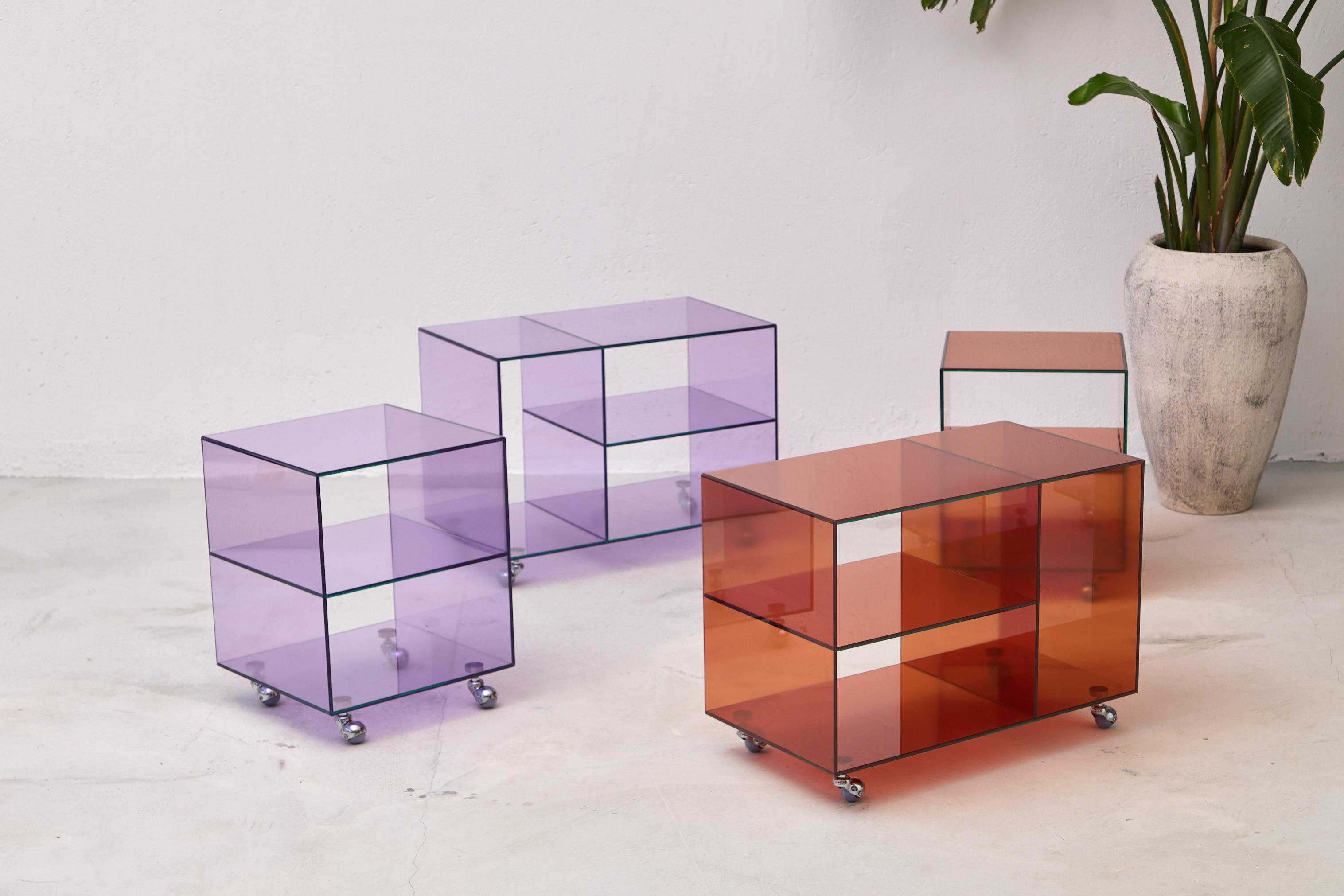 Roly Midi Tablette roulante en verre lilas en vente 1