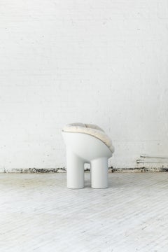 Roly Poly Armchair in White by Faye Toogood with Casentino cushions - Display