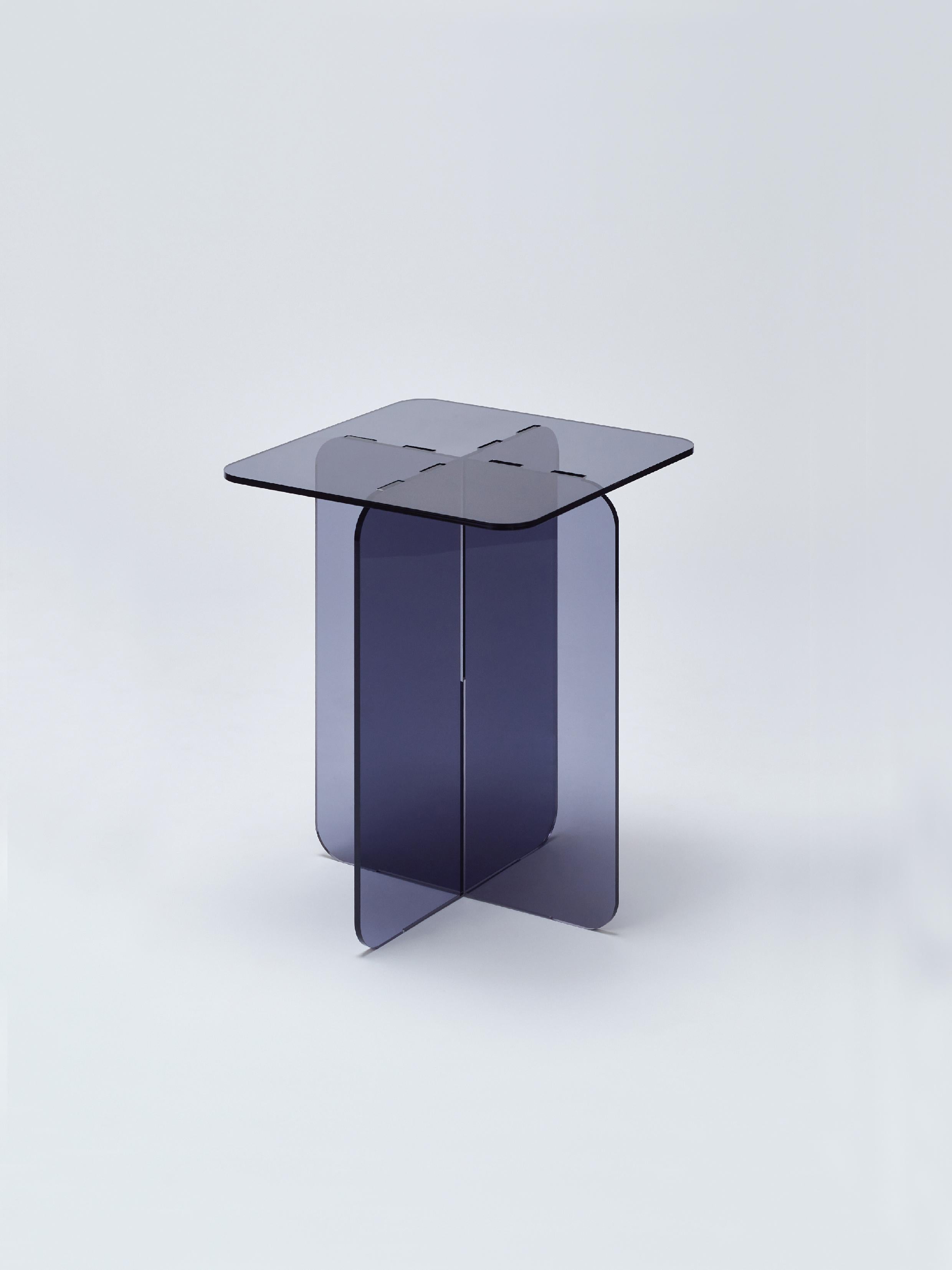 ROMA Contemporary Side Table Acrylic by Ries (Square Top) For Sale 2