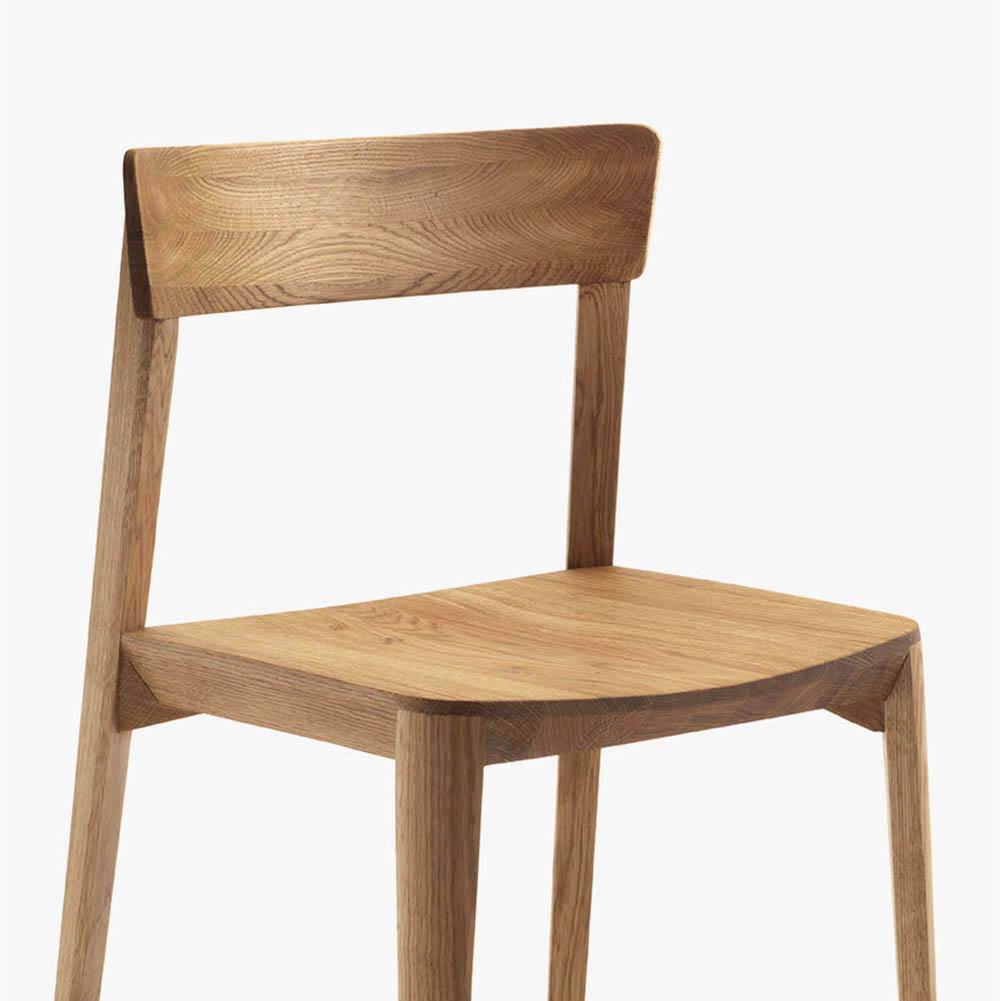 Contemporary Roma Oak Chair For Sale
