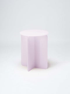 ROMA Round Pink, mesita auxiliar de diseño contemporáneo, fabricada en Argentina