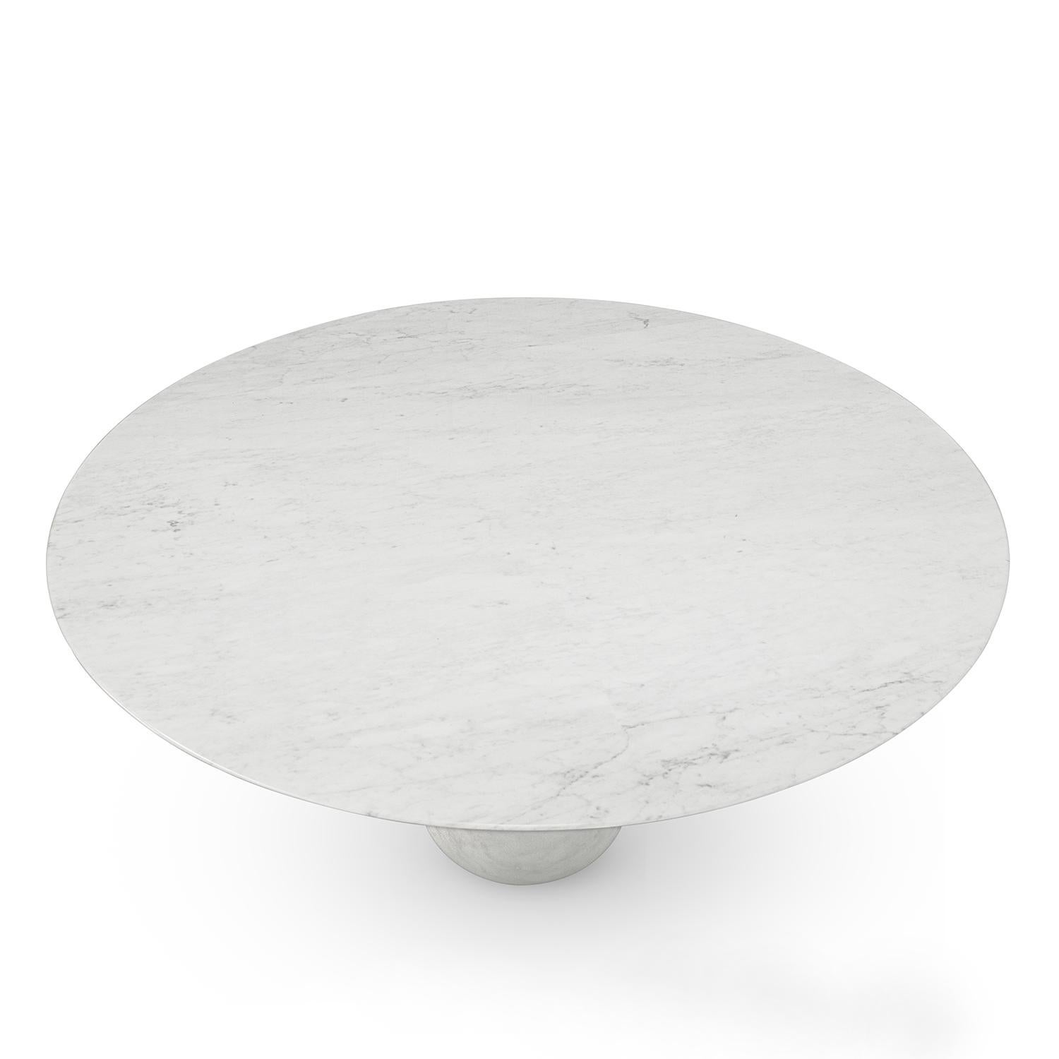 Tavolo da pranzo Whiting Bianco Rotondo Roma con tutta la struttura 
in marmo bianco di Carrara scolpito con finitura lucida.
Disponibile su richiesta anche in Roma Round Black 
Tavolo da pranzo in marmo 