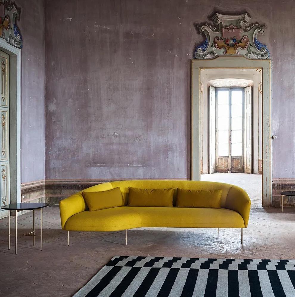 Roma - Sofa in fabric with chaiselounge by Jonas Wagell for Tacchini In New Condition For Sale In Alcamo, IT
