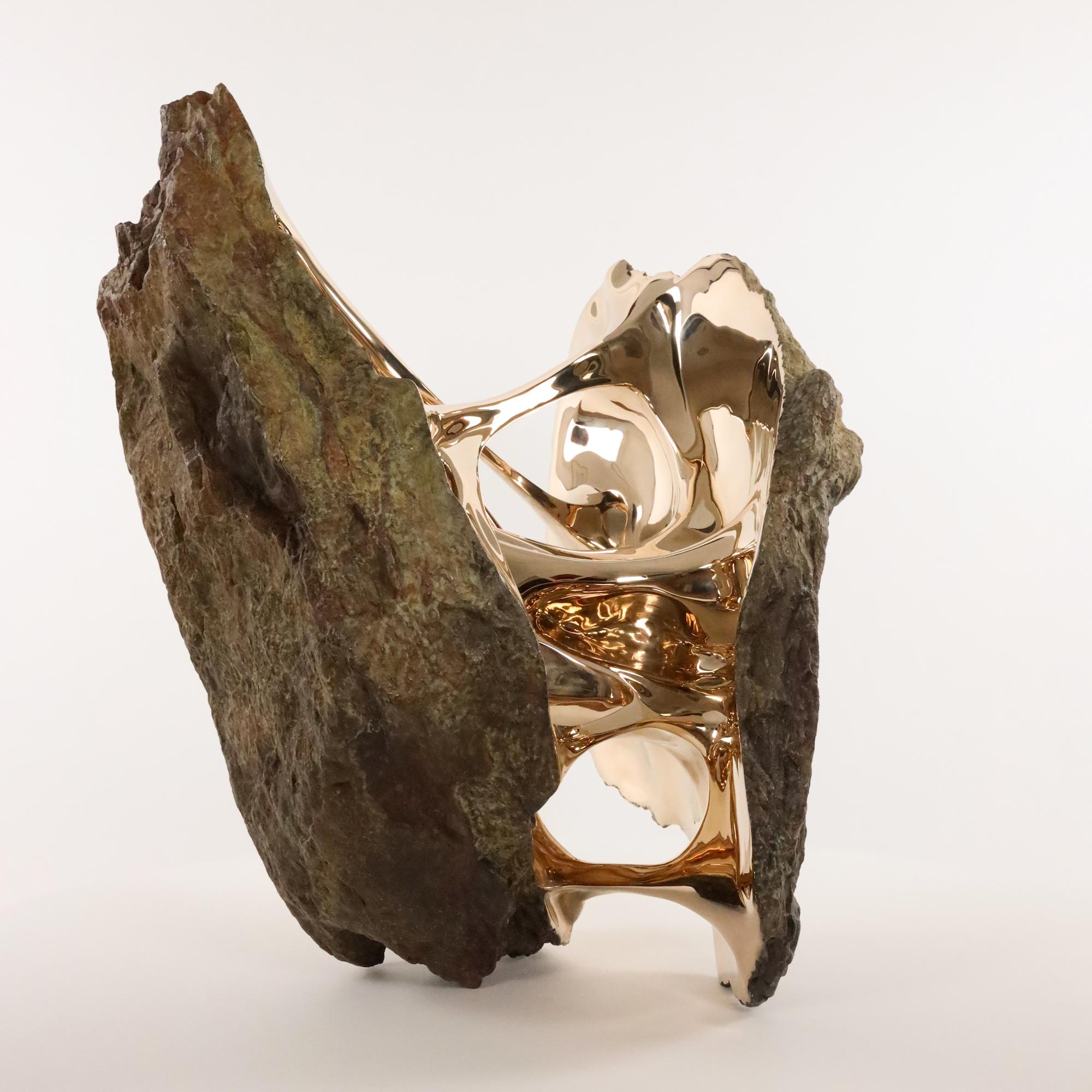 Chronos di Romain Langlois - Scultura in bronzo simile a una roccia, oro, fusione, forma in vendita 10