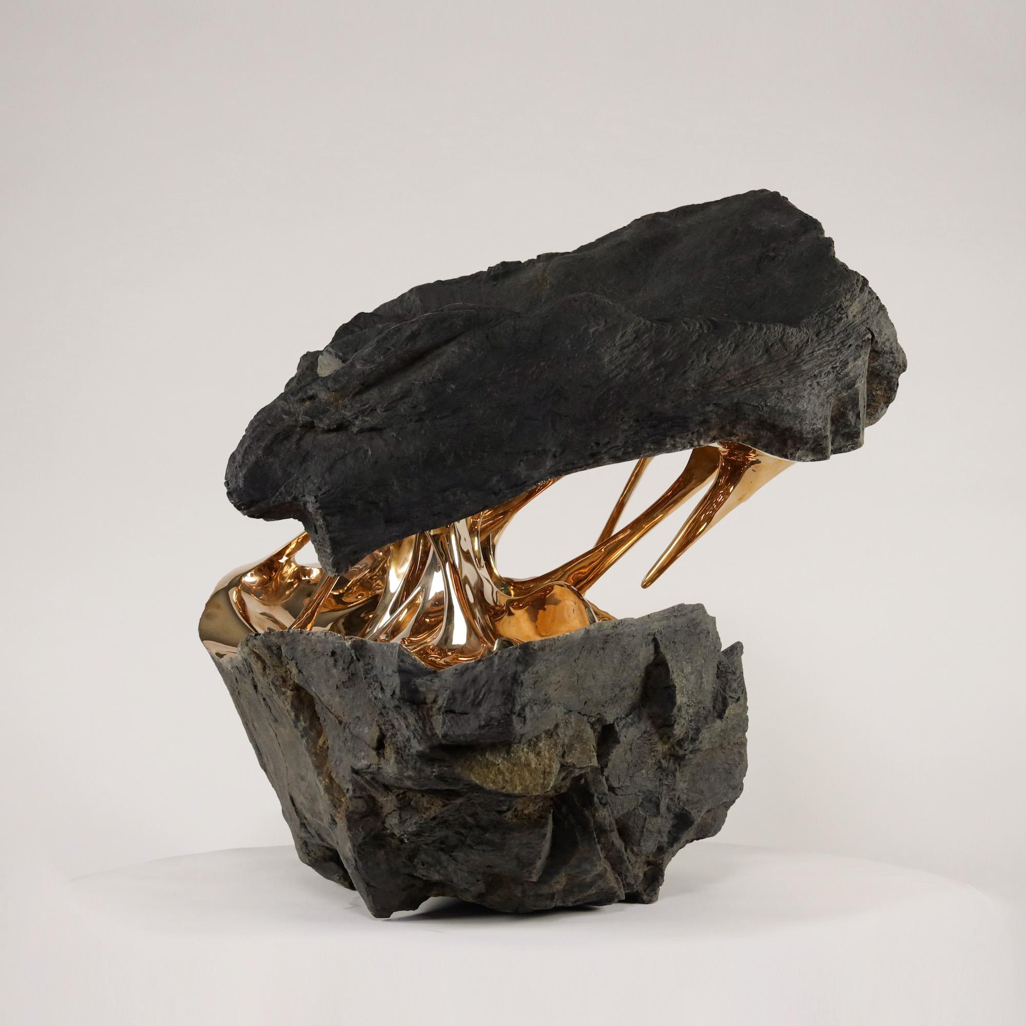 Gaïa by Romain Langlois - Rock-like bronze sculpture, golden, abstract For Sale 2