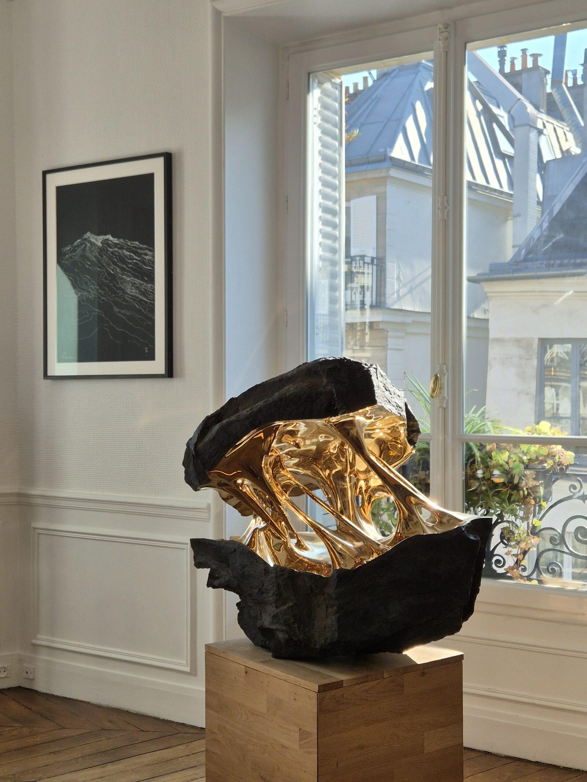Gaïa by Romain Langlois - Rock-like bronze sculpture, golden, abstract For Sale 5