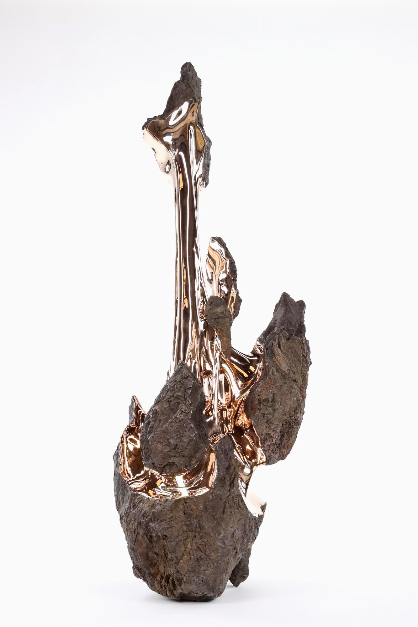 Hyakutake di Romain Langlois - Scultura in bronzo simile a una roccia, dorata, astratta in vendita 9