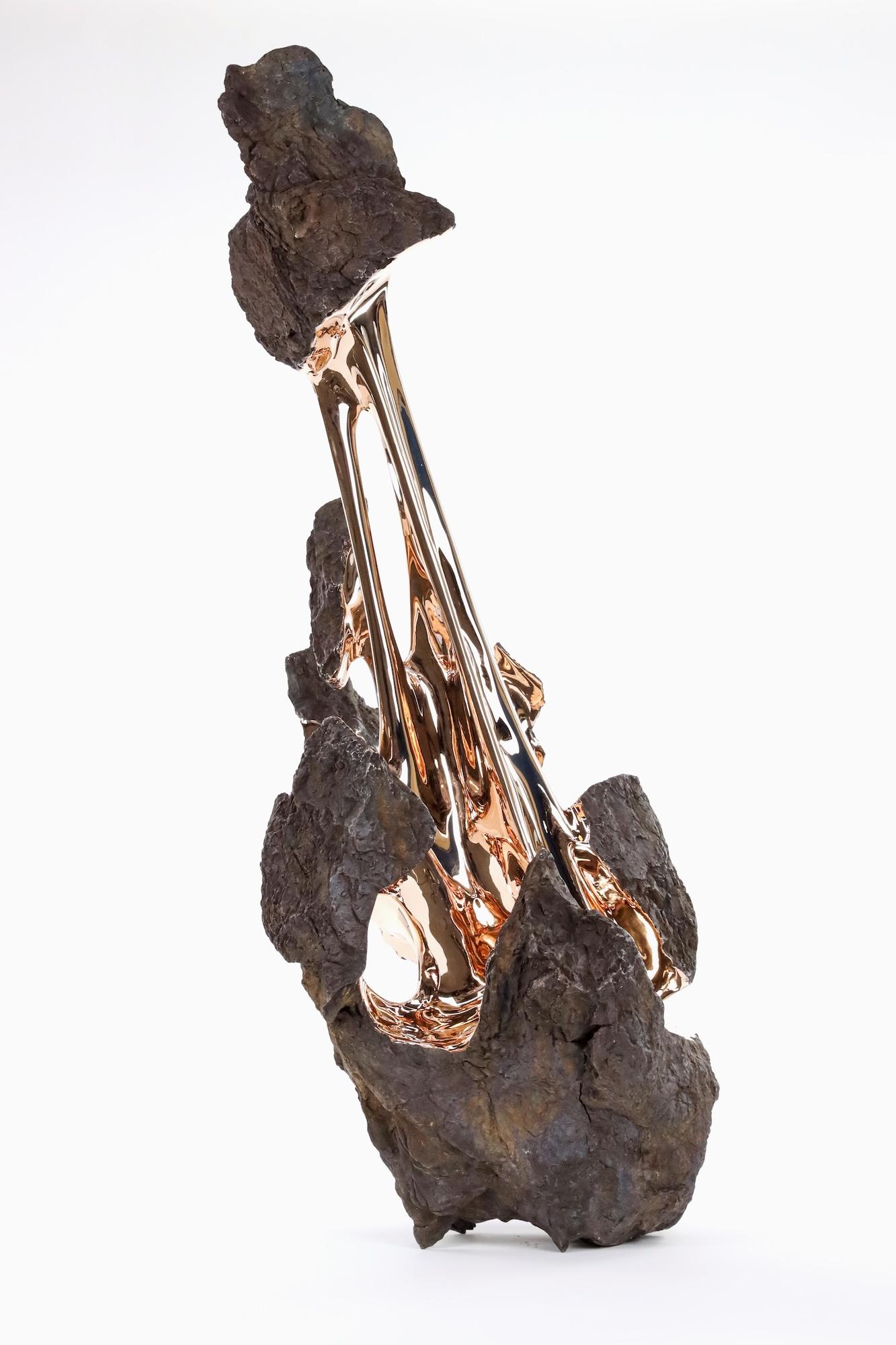 Hyakutake di Romain Langlois - Scultura in bronzo simile a una roccia, dorata, astratta in vendita 10
