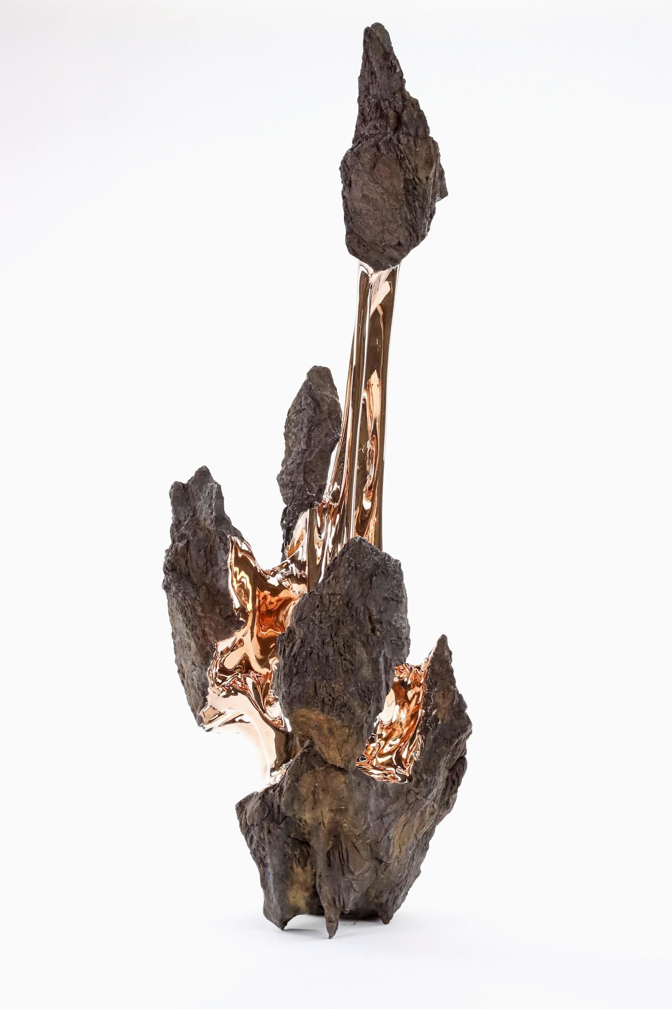 Hyakutake di Romain Langlois - Scultura in bronzo simile a una roccia, dorata, astratta in vendita 8