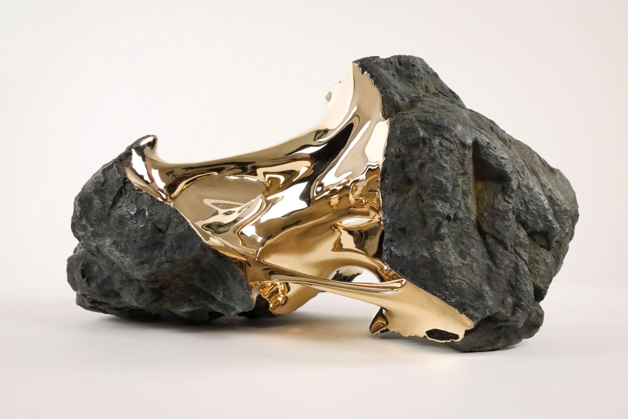 Kairos by Romain Langlois - Rock-like bronze sculpture, golden, abstract For Sale 14