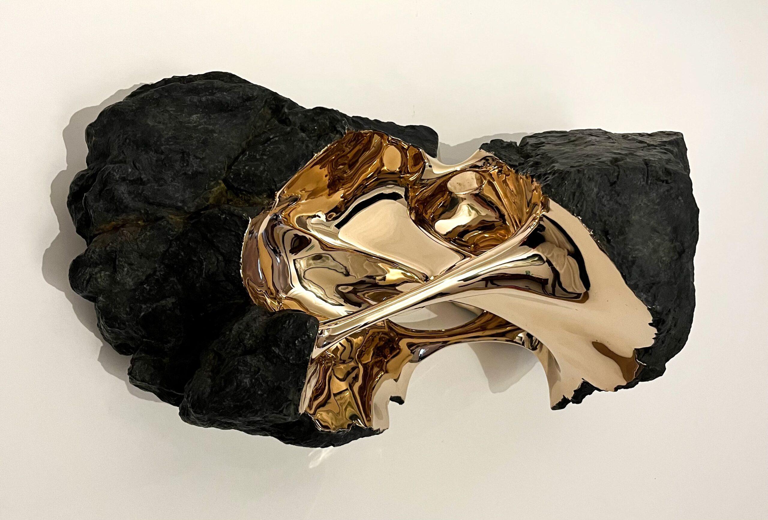 Kairos by Romain Langlois - Rock-like bronze sculpture, golden, abstract For Sale 6