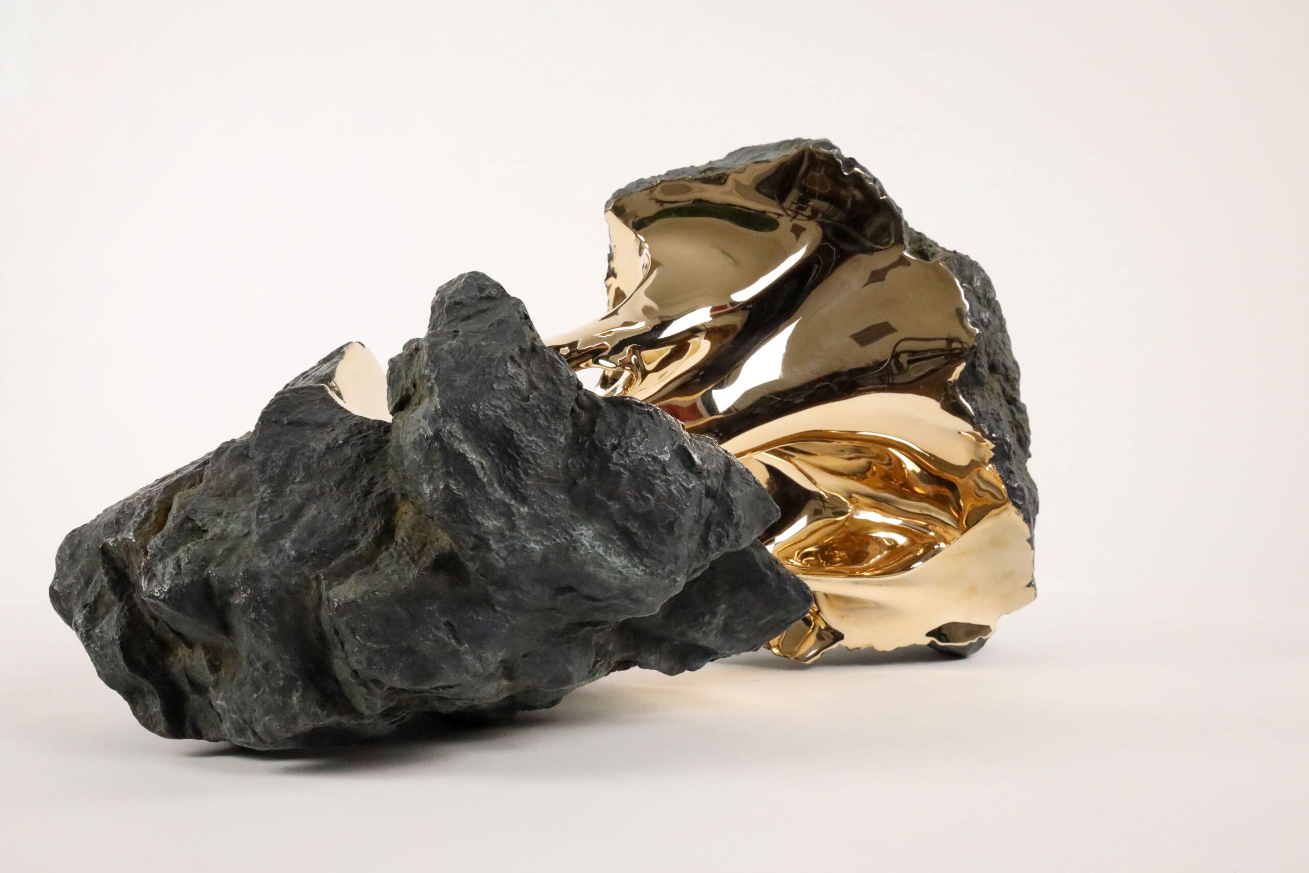 Kairos by Romain Langlois - Rock-like bronze sculpture, golden, abstract For Sale 10