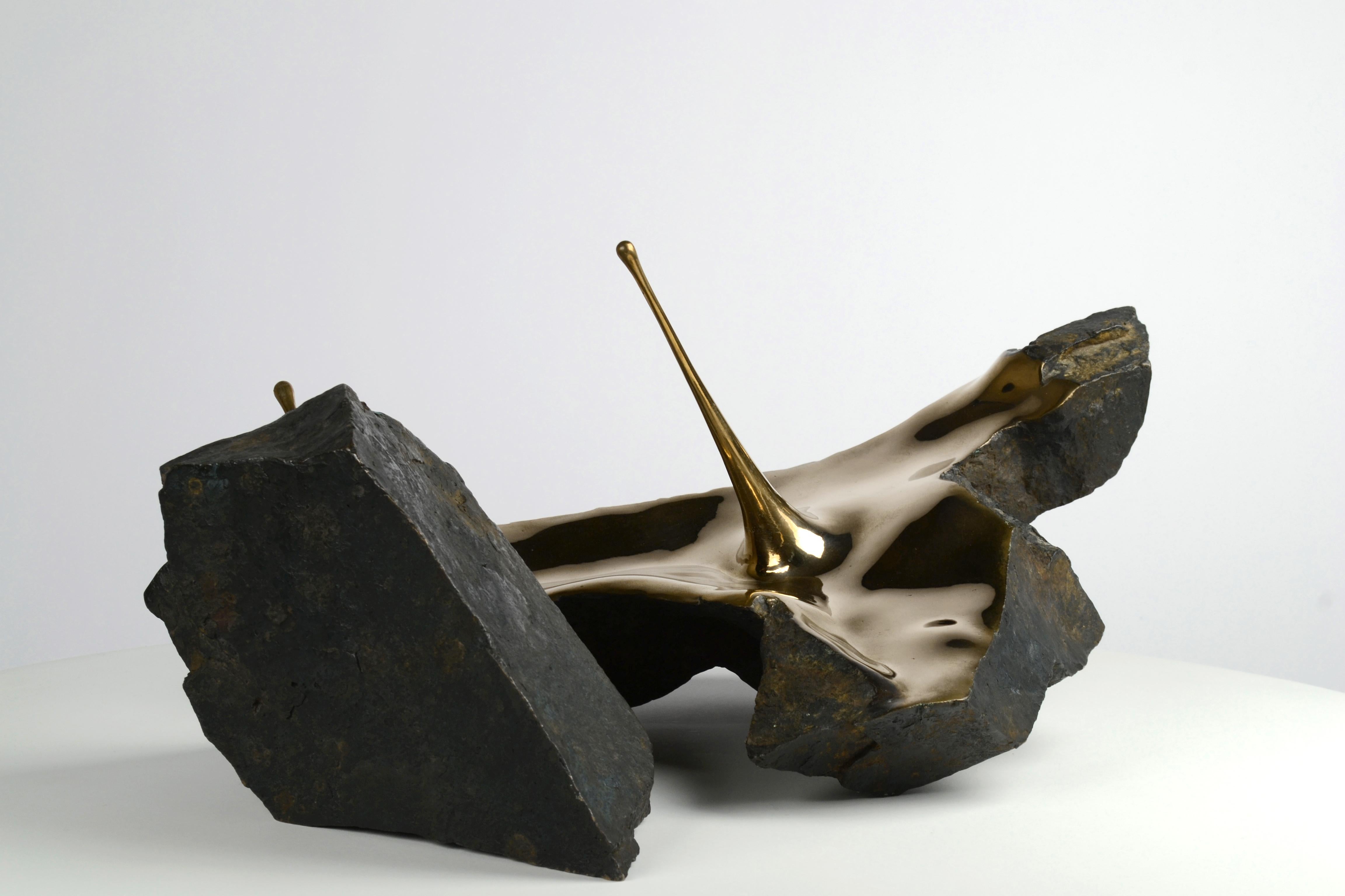 Resonance II by Romain Langlois - Boulder-like bronze sculpture, contemporary For Sale 7