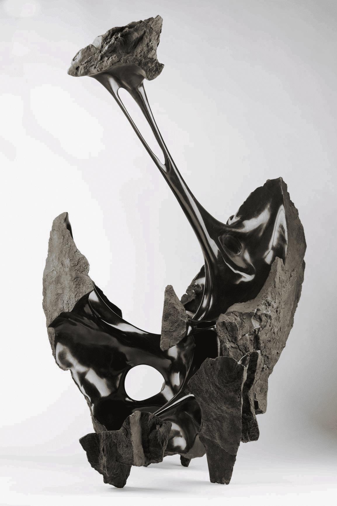 Sculpture abstraite en bronze poli de couleur or Serendipity de Romain Langlois en vente 3
