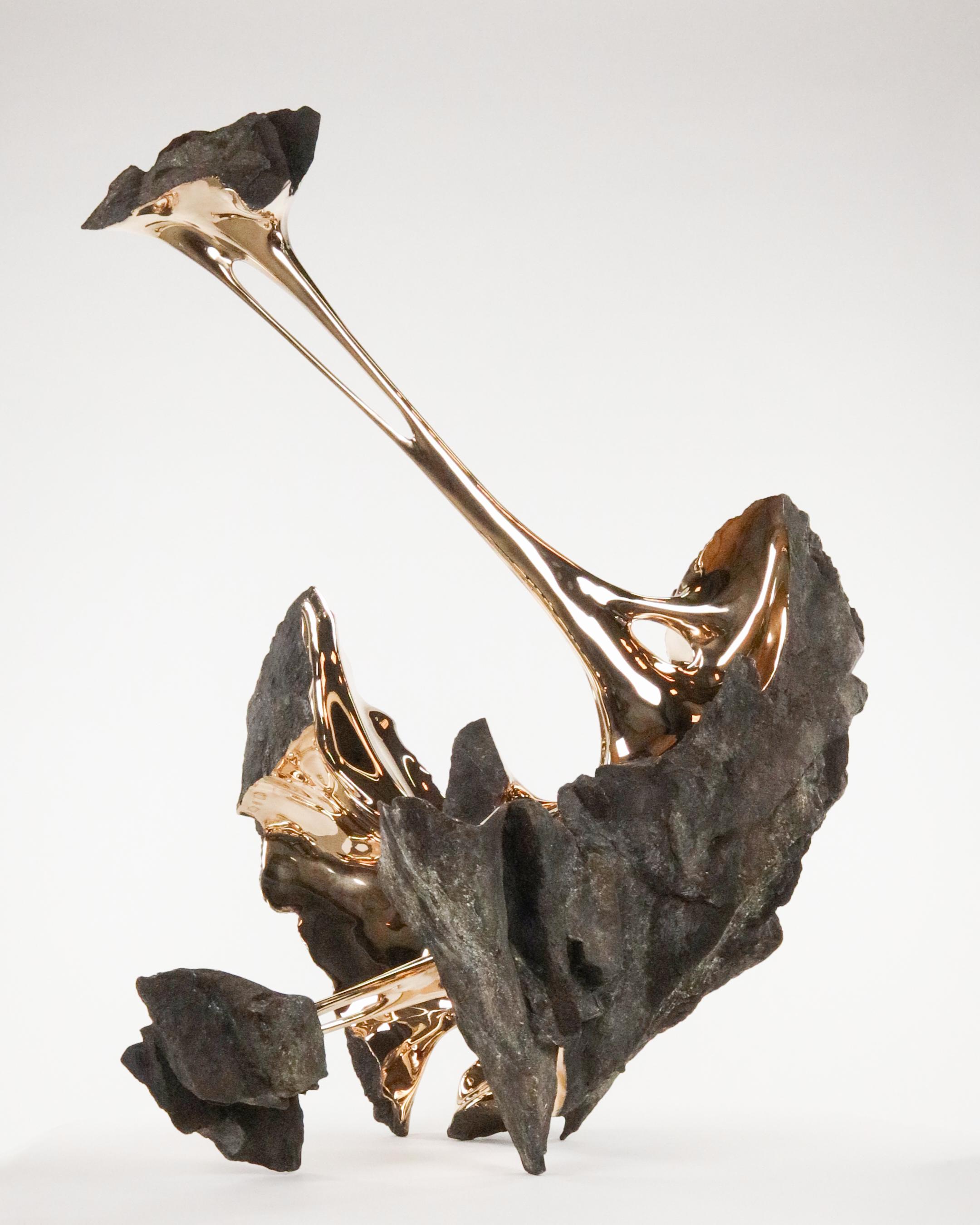 Serendipity by Romain Langlois - Sculpture en bronze poli, abstraite, dorée en vente 3