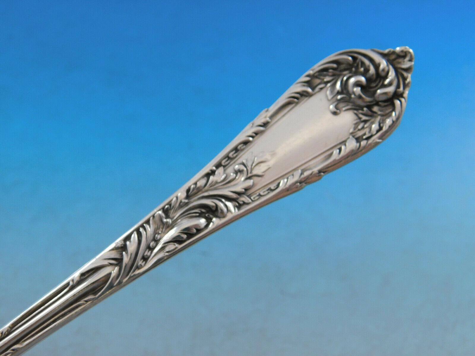 Argent sterling Service de couverts en argent sterling pour 12 dîners 198 pièces Romaine par Reed and Barton en vente