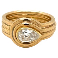 Roman 1 Carat Pear Gold Vintage Ring Roman 1 Carat Pear Gold Vintage Ring