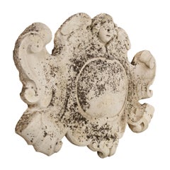 Escudo de familia barroco romano del siglo XVIII en mármol blanco de Carrara