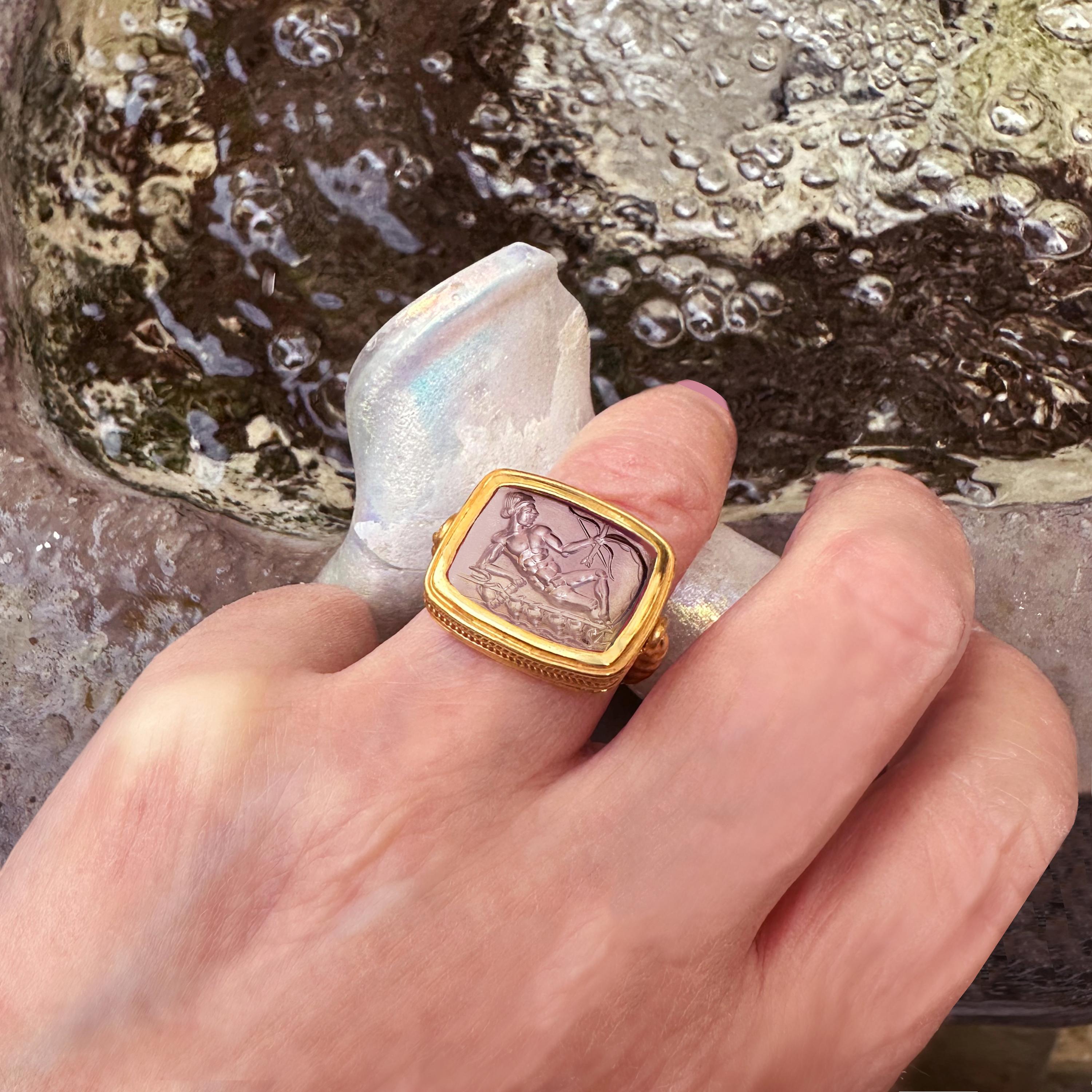 Oval Cut Roman Amethyst Intaglio 1st-2nd Cent, AD 18 Kt Gold Ring Depicting God Apollo For Sale
