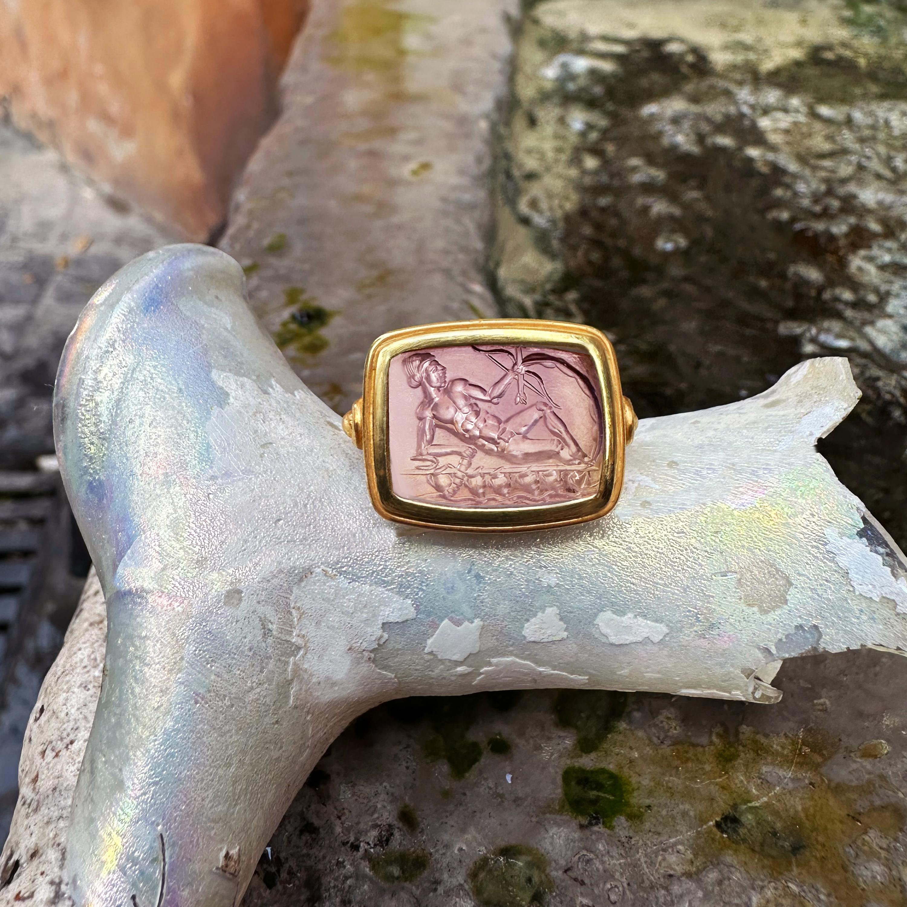 Women's or Men's Roman Amethyst Intaglio 1st-2nd Cent, AD 18 Kt Gold Ring Depicting God Apollo For Sale