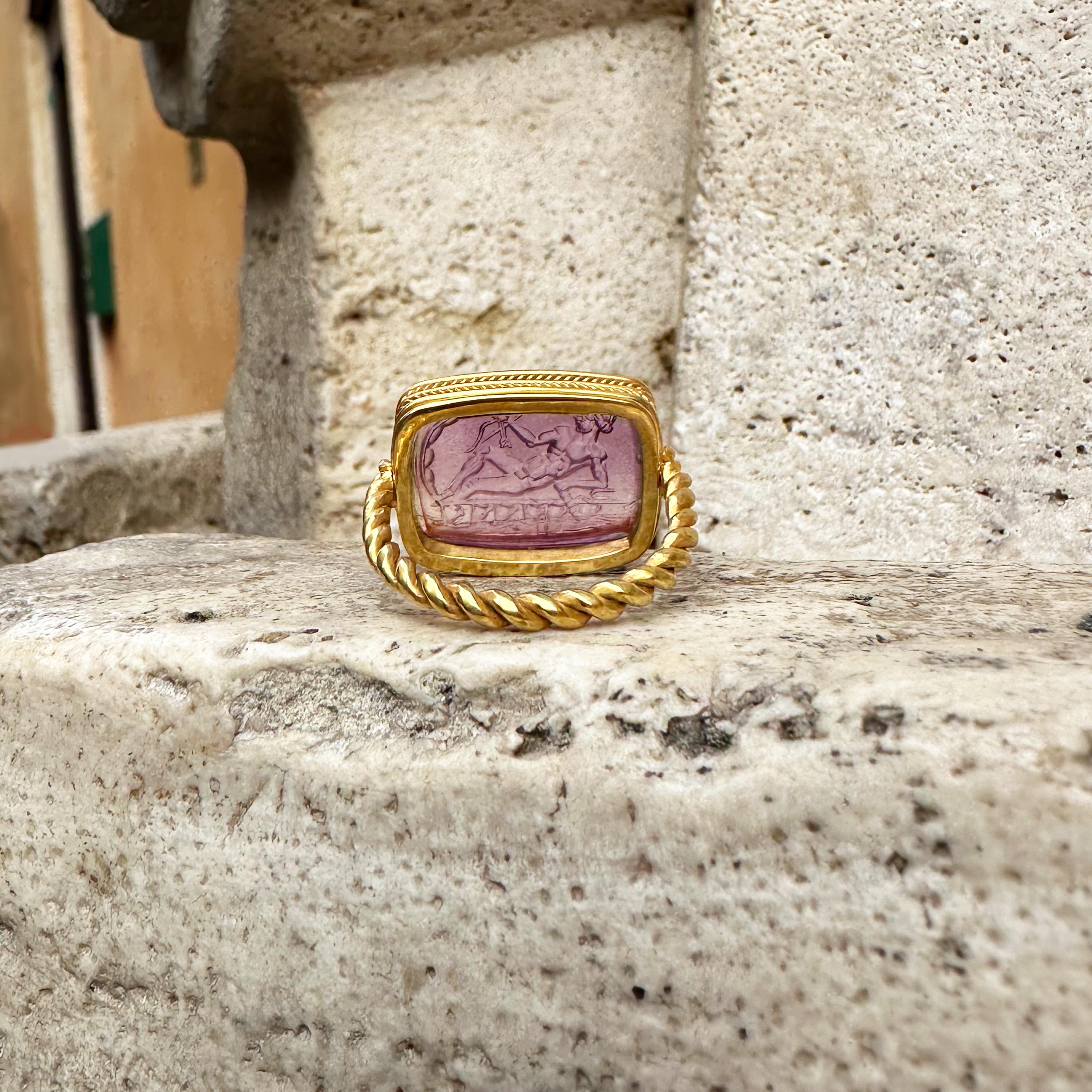 Roman Amethyst Intaglio 1st-2nd Cent, AD 18 Kt Gold Ring Depicting God Apollo For Sale 2