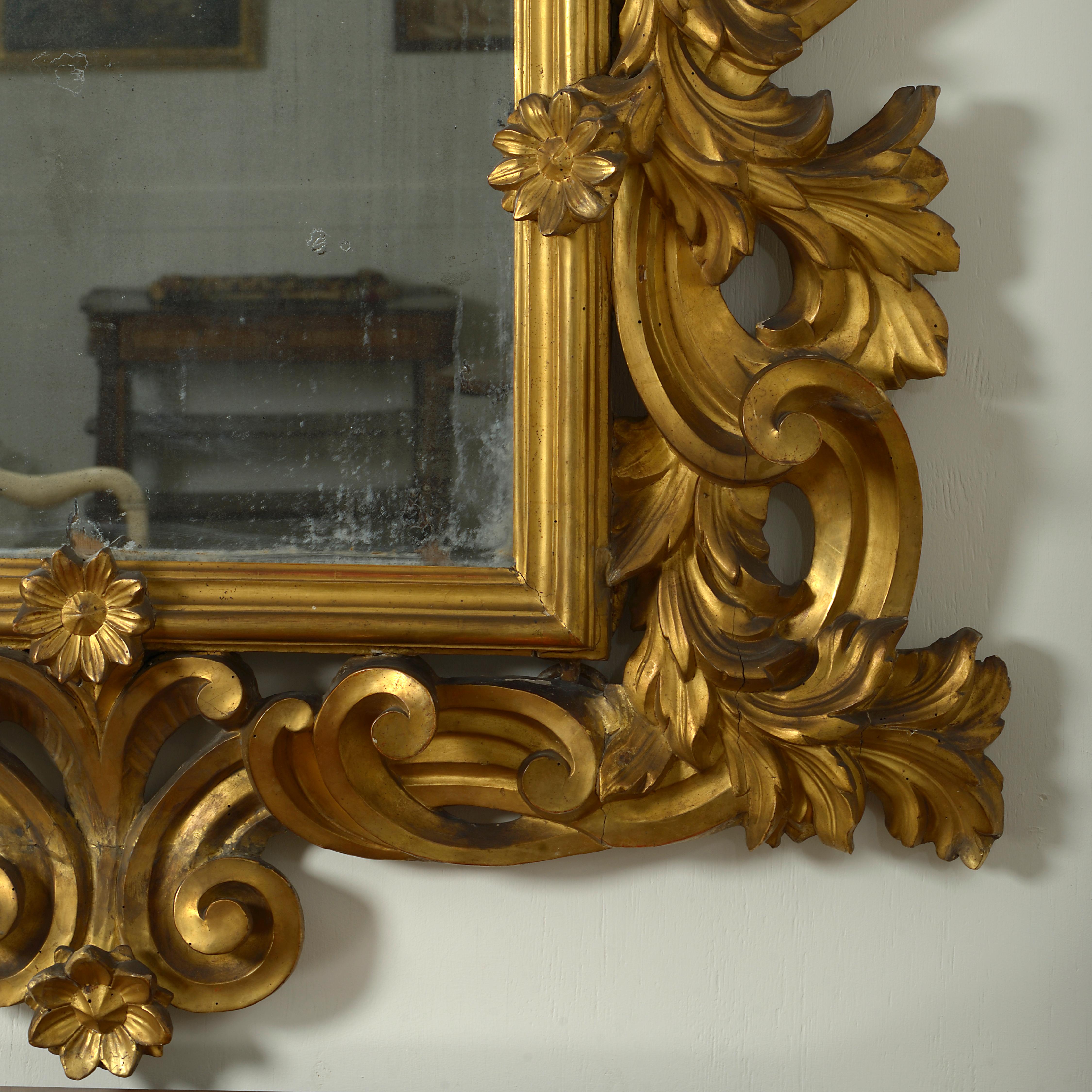 Roman Baroque Giltwood Mirror In Good Condition For Sale In London, GB