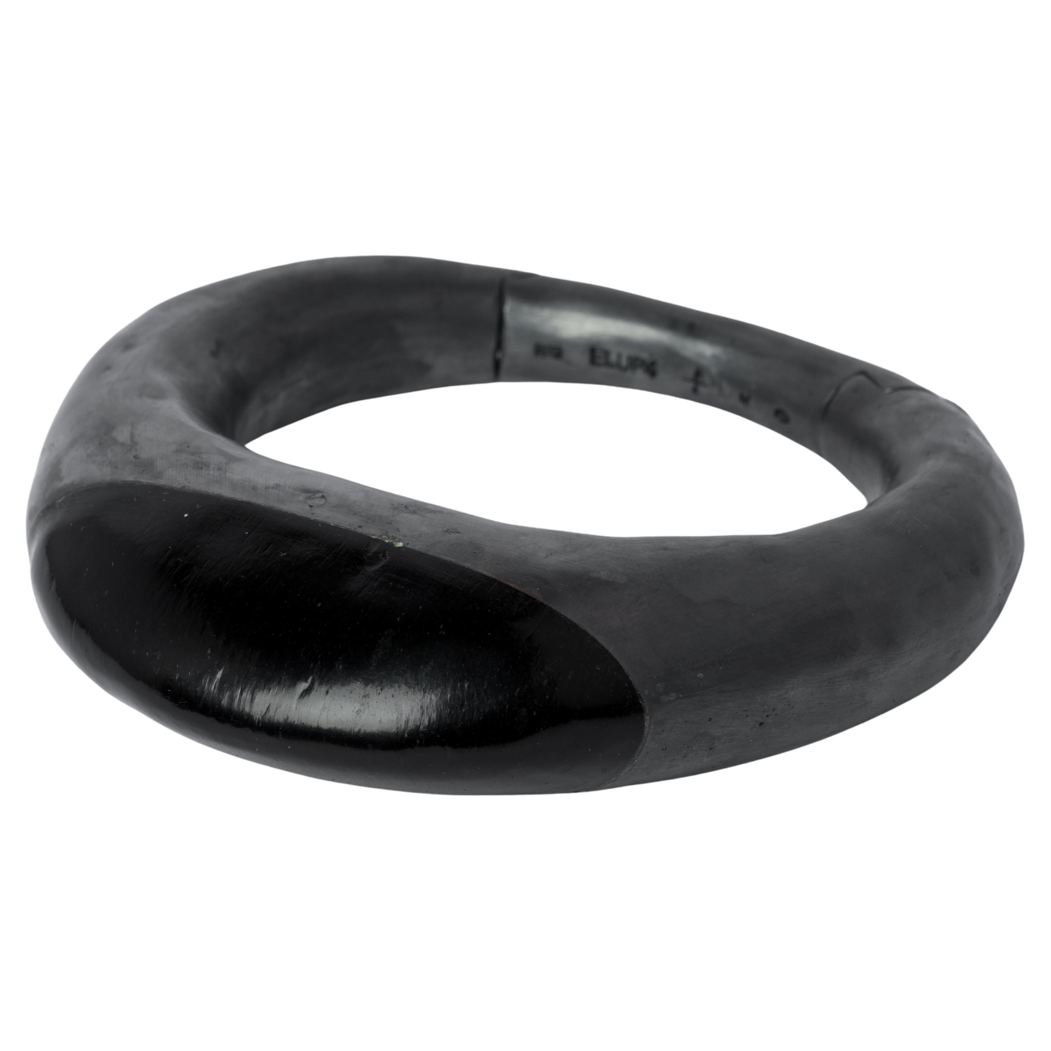 Roman Bracelet (Curve, KA+JET) For Sale