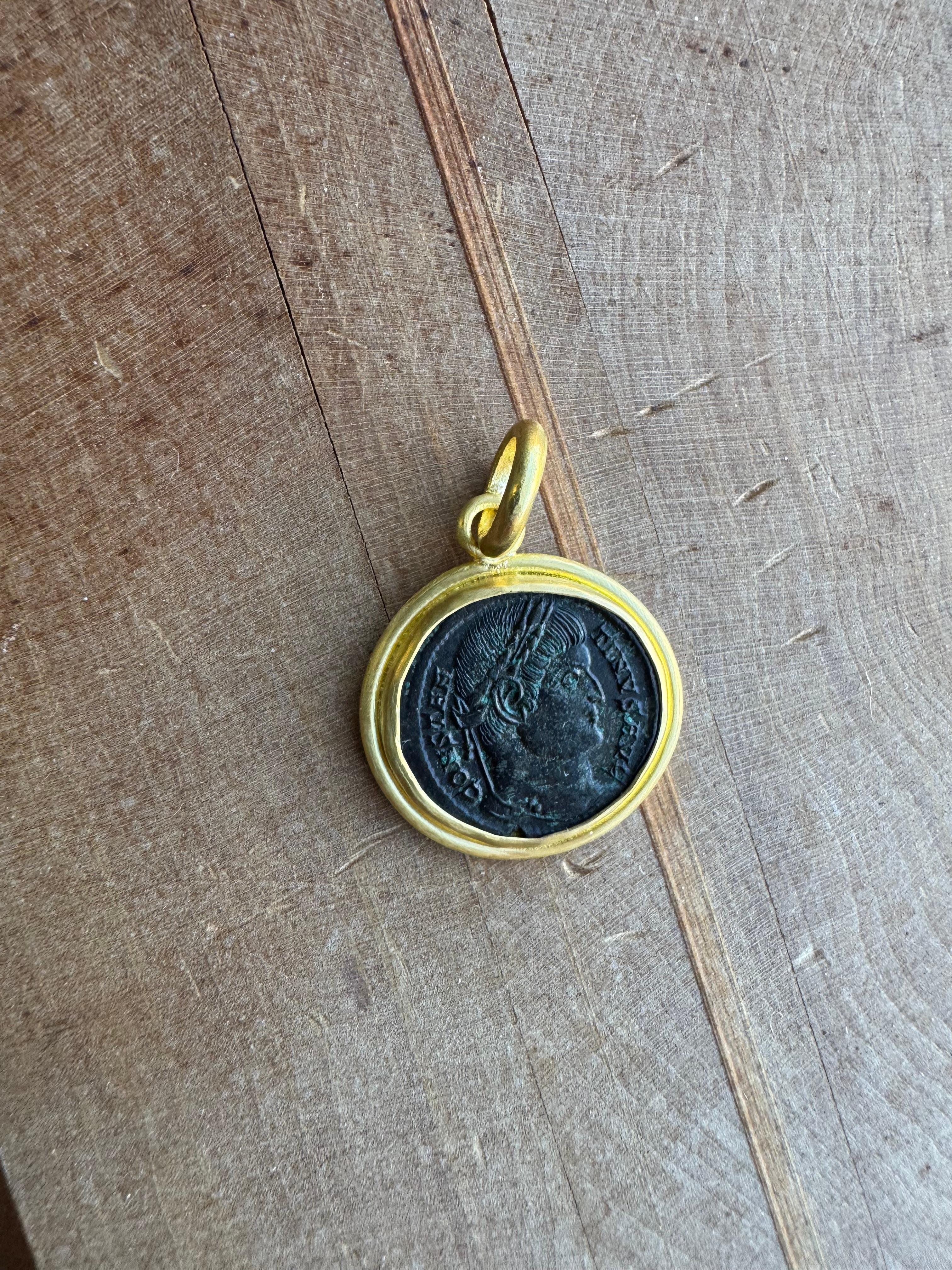 Ciondolo romano in bronzo dell'imperatore Costantino I 