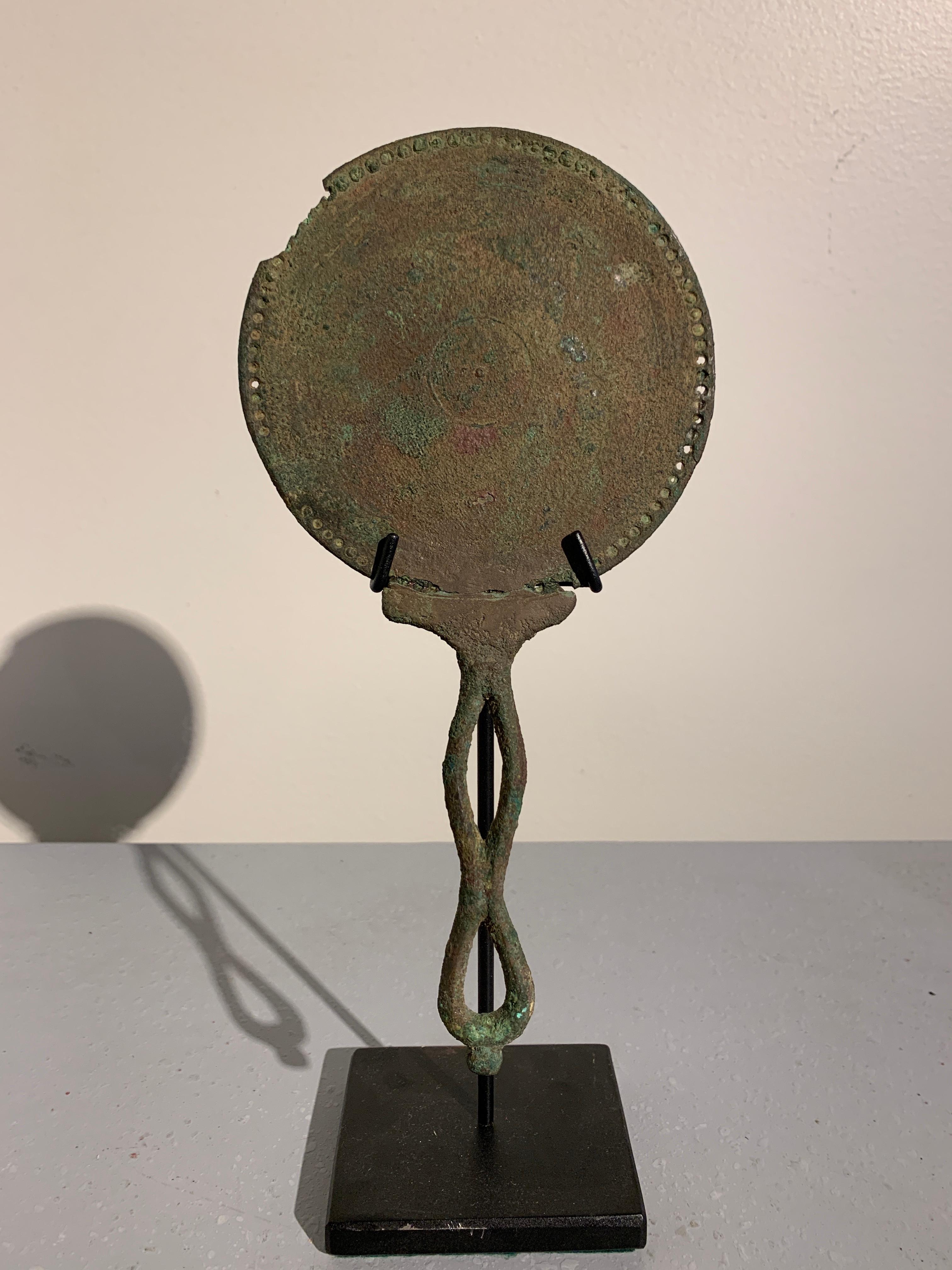 Roman Bronze Hand Mirror with Beautiful Patina, circa 1st Century In Fair Condition For Sale In Austin, TX