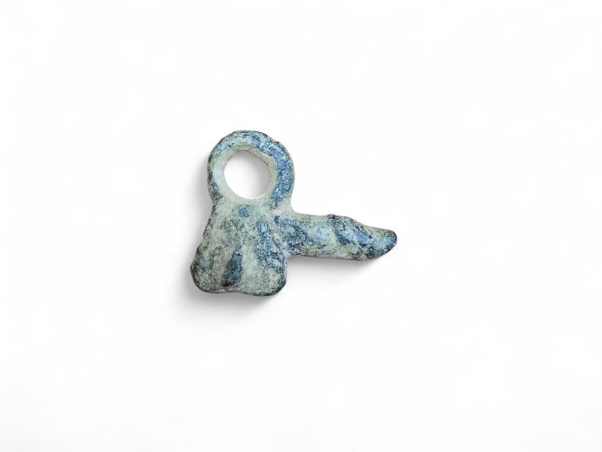 Romain classique Amulette phallique romaine en bronze, 1er-2e siècle ADS en vente
