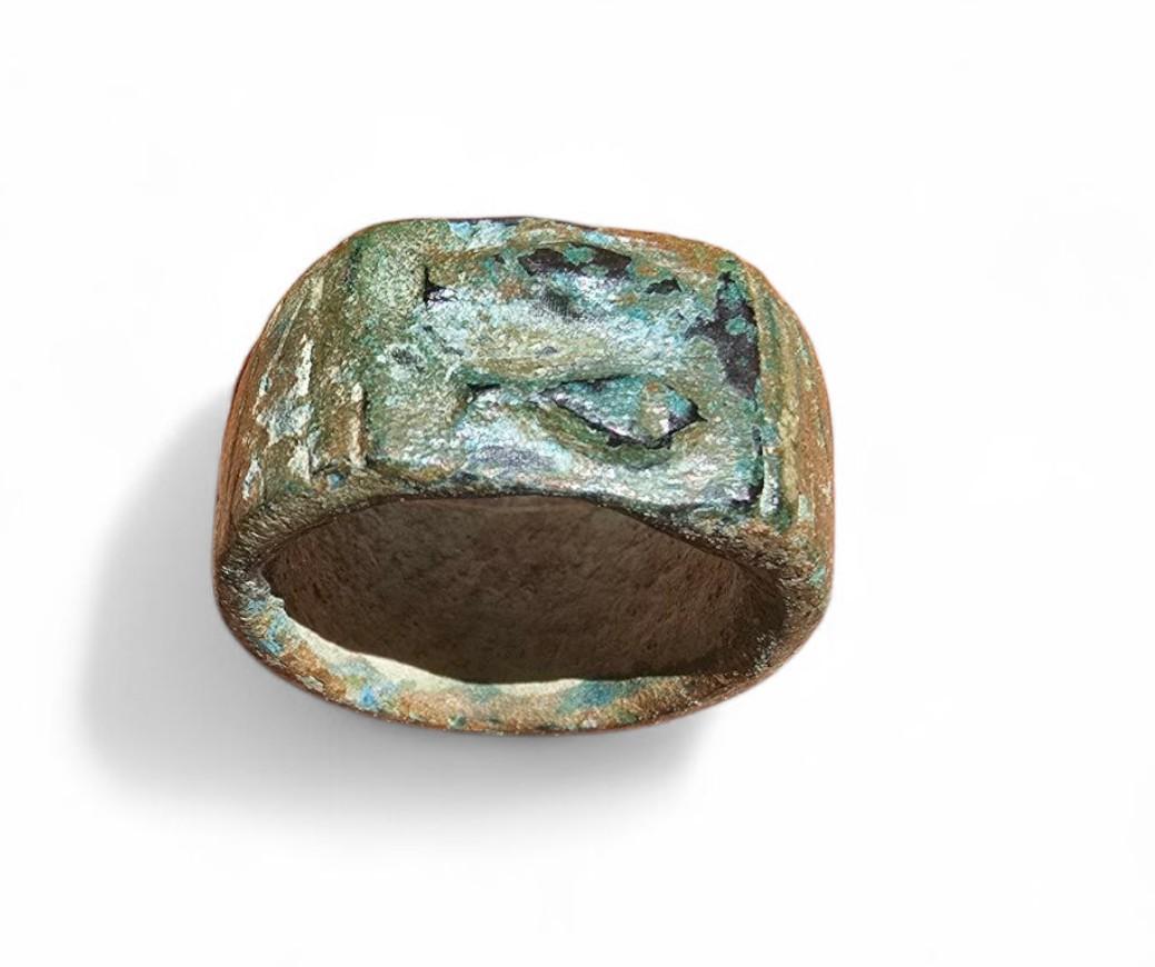 Bronze Anneau romain en bronze - 1er siècle ADS en vente