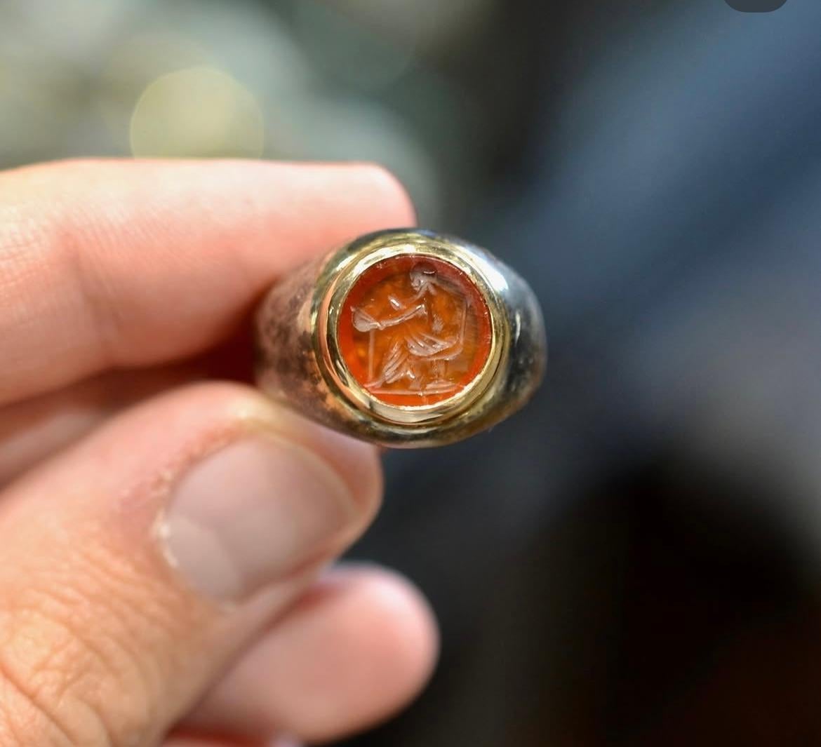 Römischer Karneol  Actor Intaglio Set Silber und Gold Ring circa 2. Jahrhundert A.D im Angebot 2