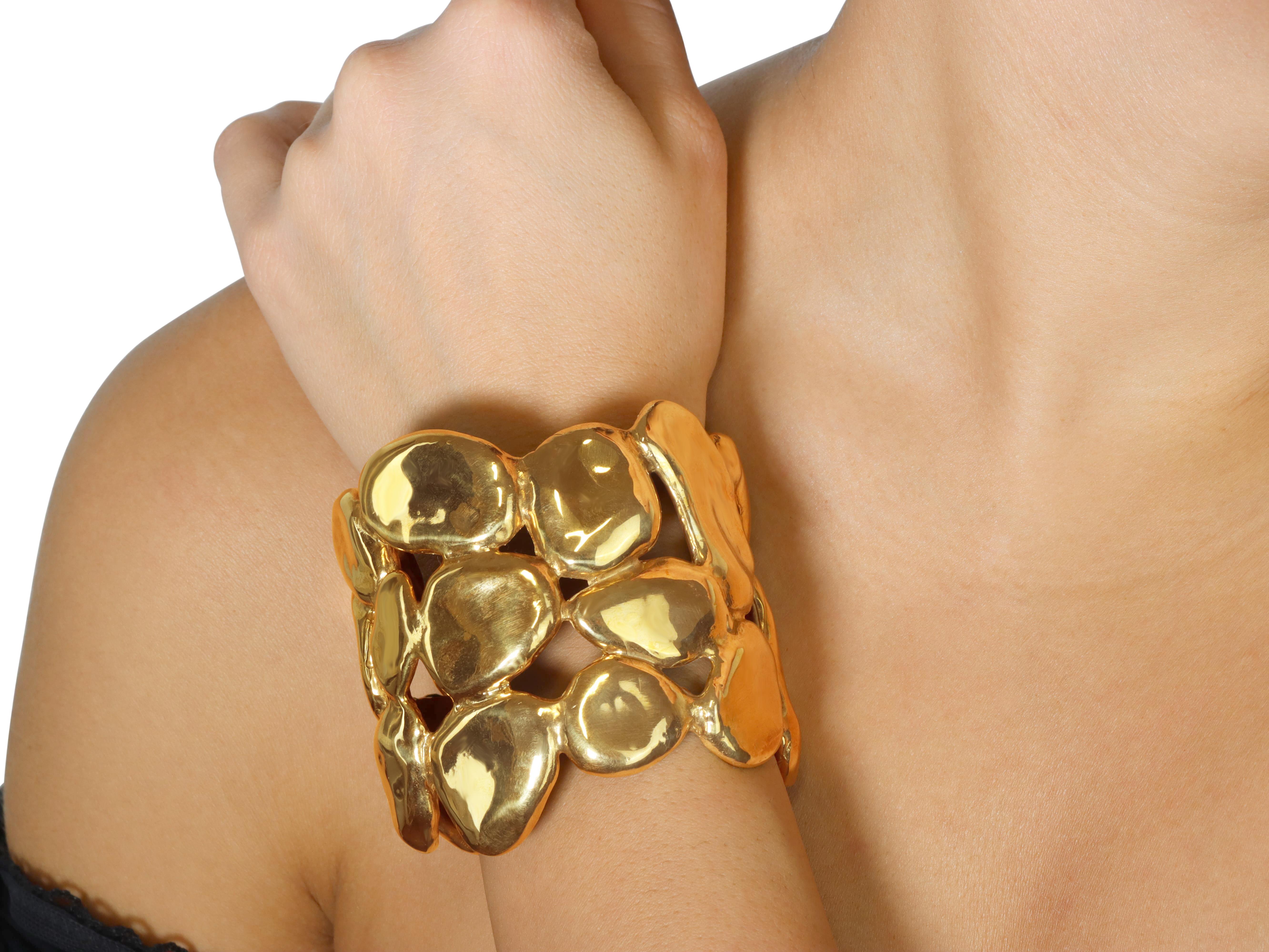 Women's or Men's Roman Cobblestone Fashion Bracelet in Yellow Bronze, 