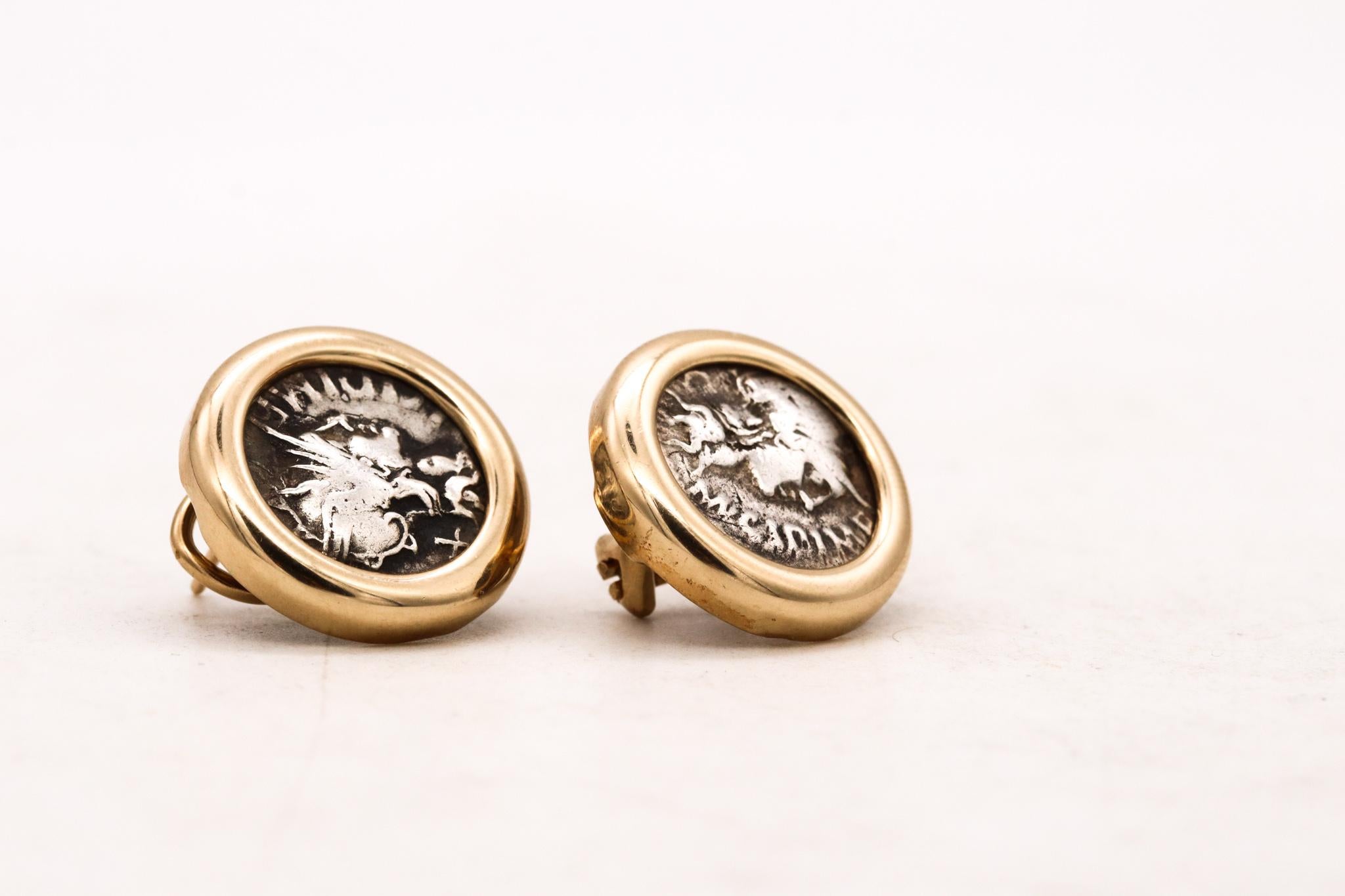 Roman Coin Earrings In 18Kt Yellow Gold With 114 BC Silver Denarius of M. Cipius In Excellent Condition For Sale In Miami, FL