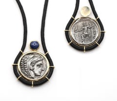 Colgante Moneda Romana en Oro con Zafiro - Denario Adriano