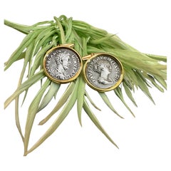 Gemelli in oro 18kt con monete romane raffiguranti Marco Aurelio e sua moglie Faustina