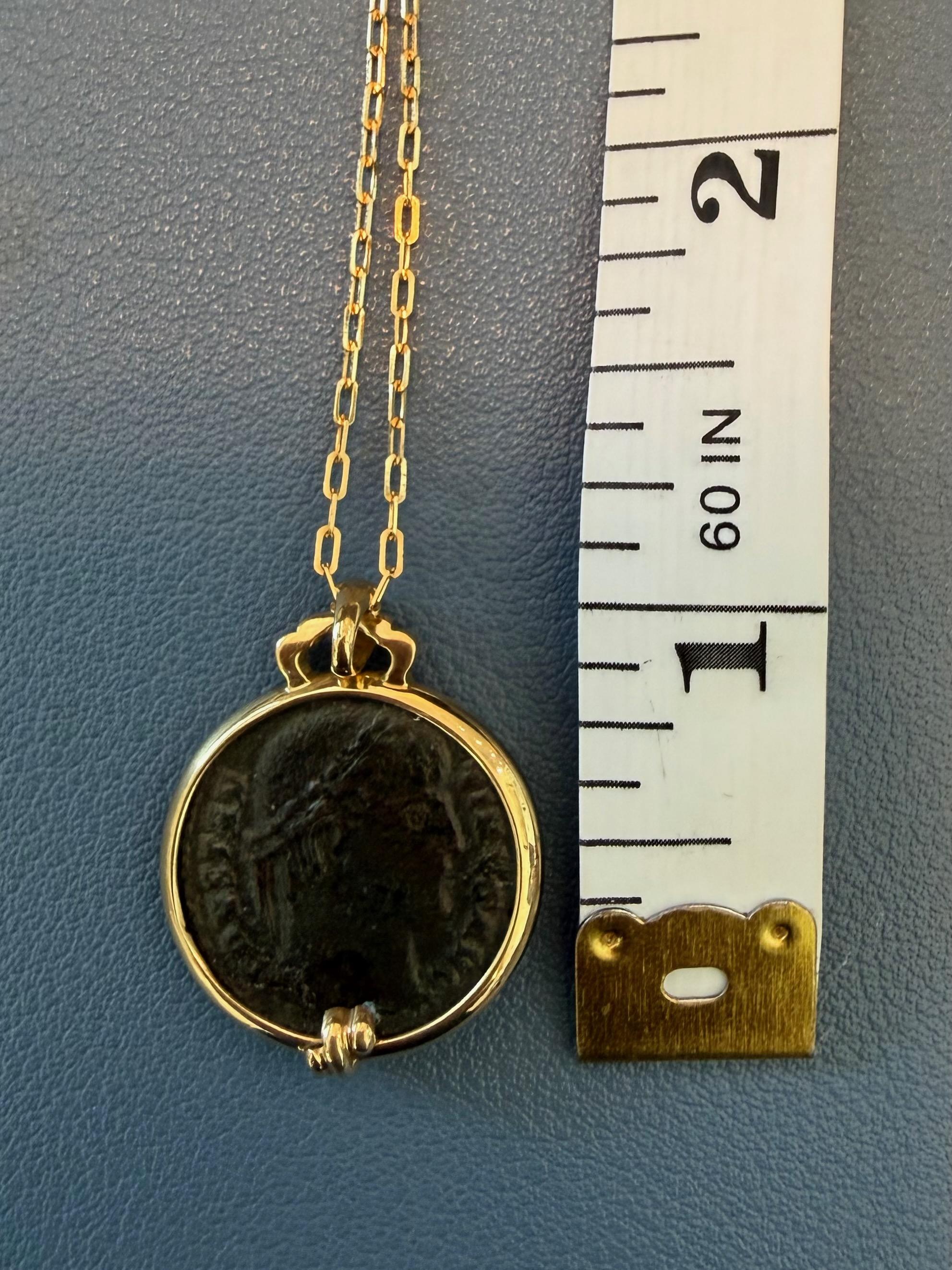 Collier de pièces de monnaie Constantin romain par Michael Bondanza Neuf - En vente à Virginia Beach, VA