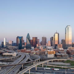 Gerahmtes und signiertes Originalfoto von Roman Crescimanno, Downtown Dallas