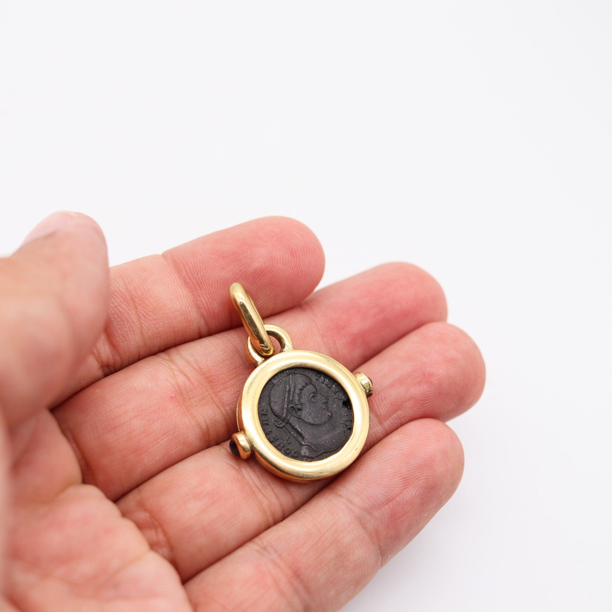 ROMAN EMPIRE 320 AD Emperor Constantine Coin Pendant In 18Kt Gold & Sapphires In Excellent Condition For Sale In Miami, FL