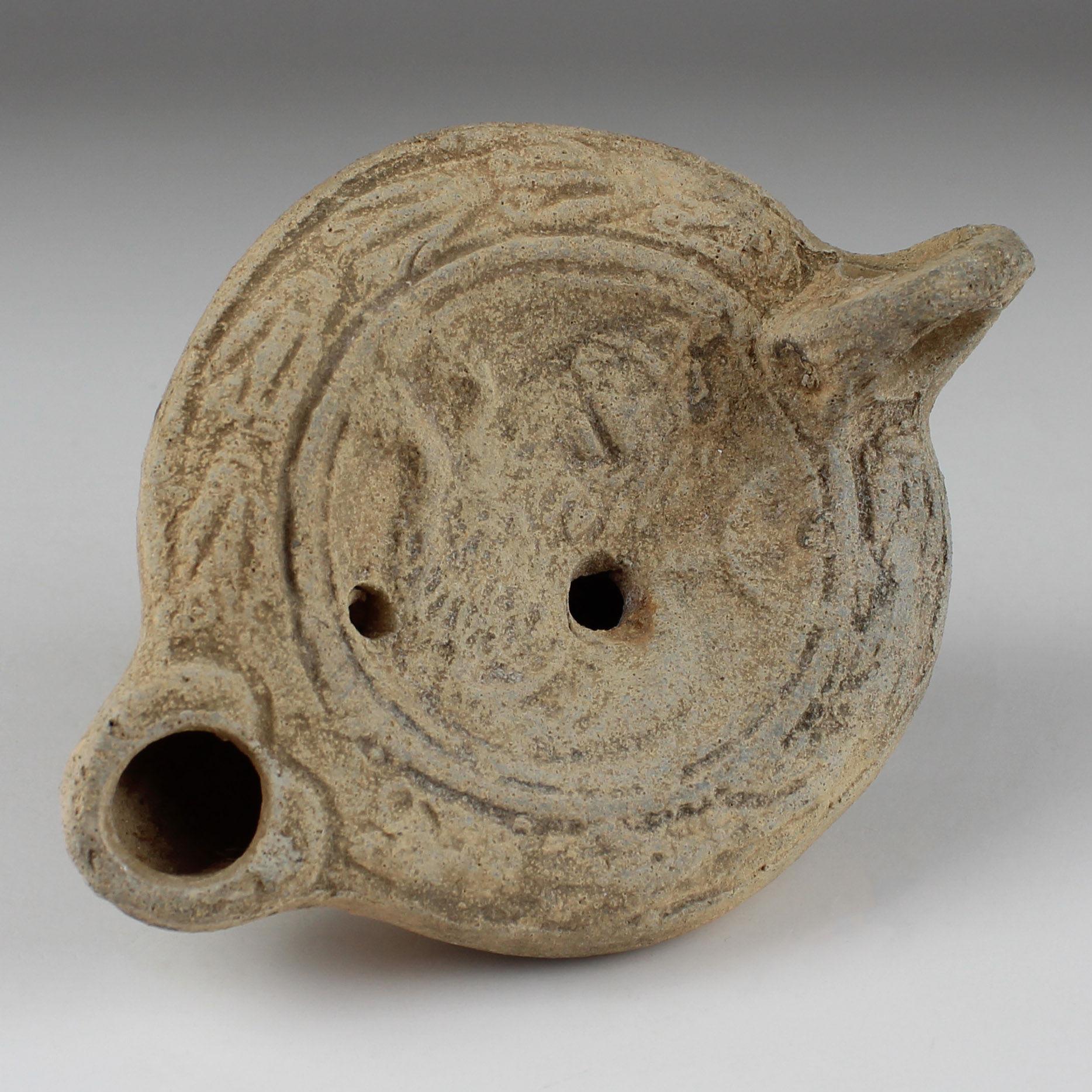 Italian Roman factory oil lamp with chimera, Type Bussière D X 4