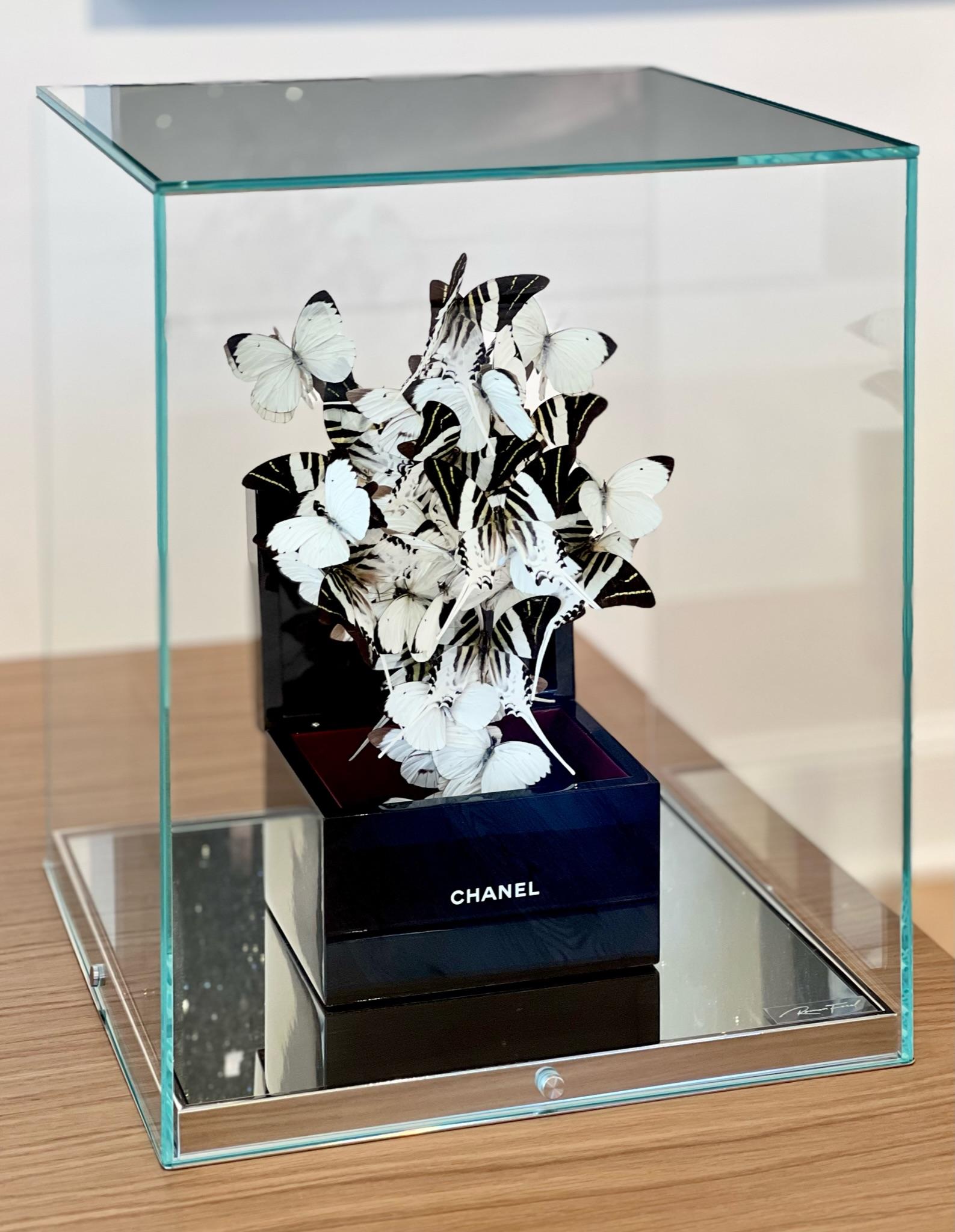 Chanel White - Contemporary Sculpture by Roman Feral