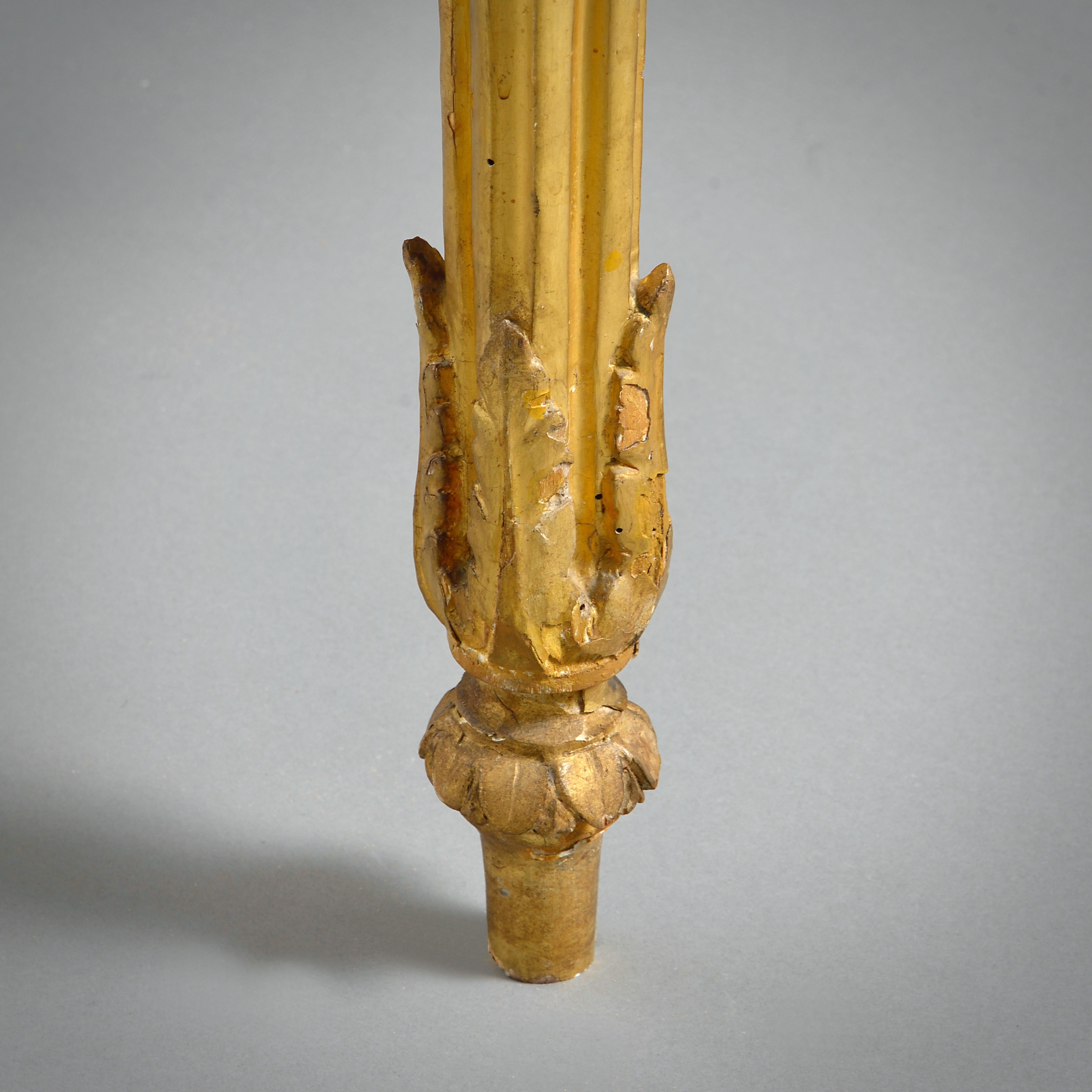 Table d'appoint en bois doré romain avec son plateau d'origine en scagliola en vente 6