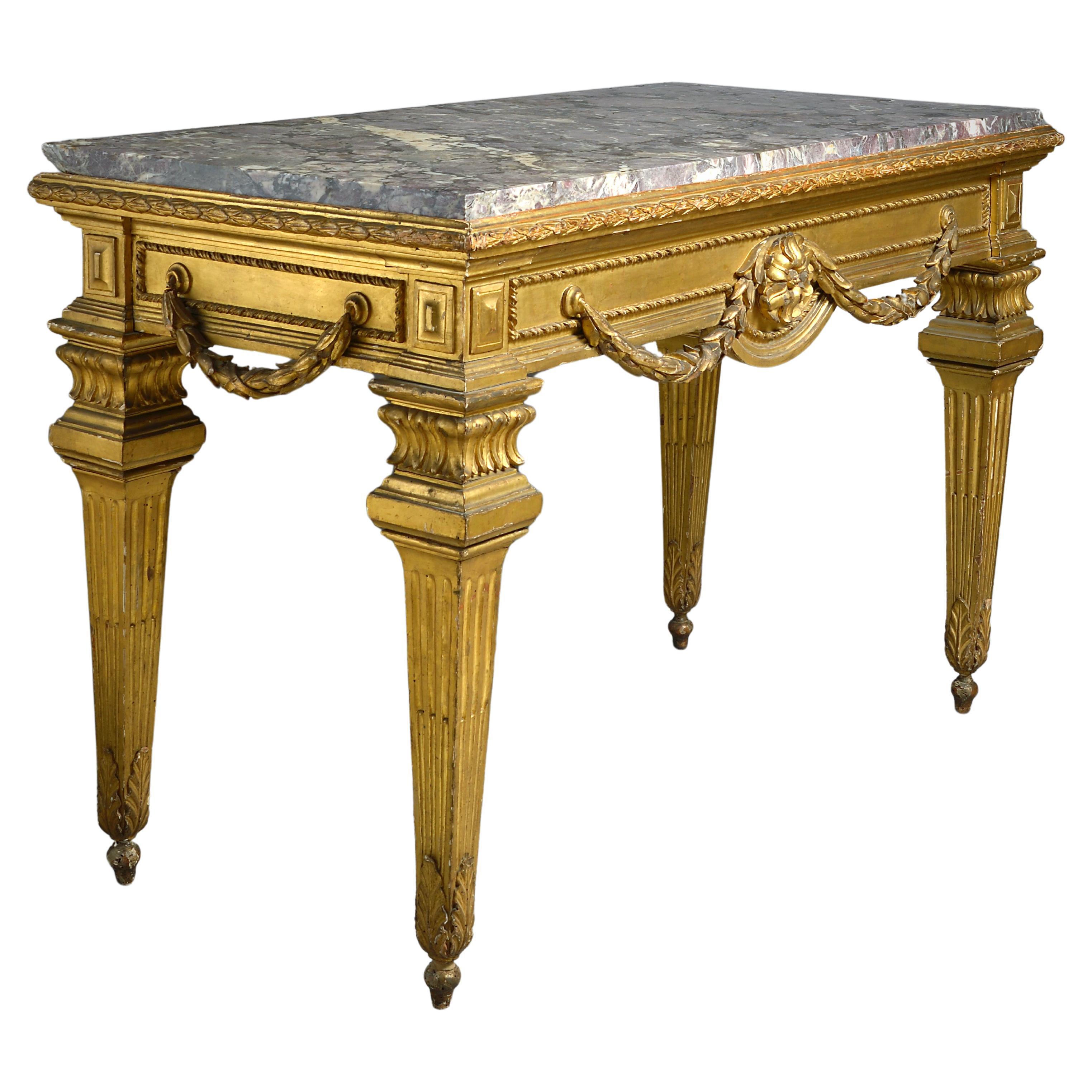 Table d'appoint en bois doré romain en vente