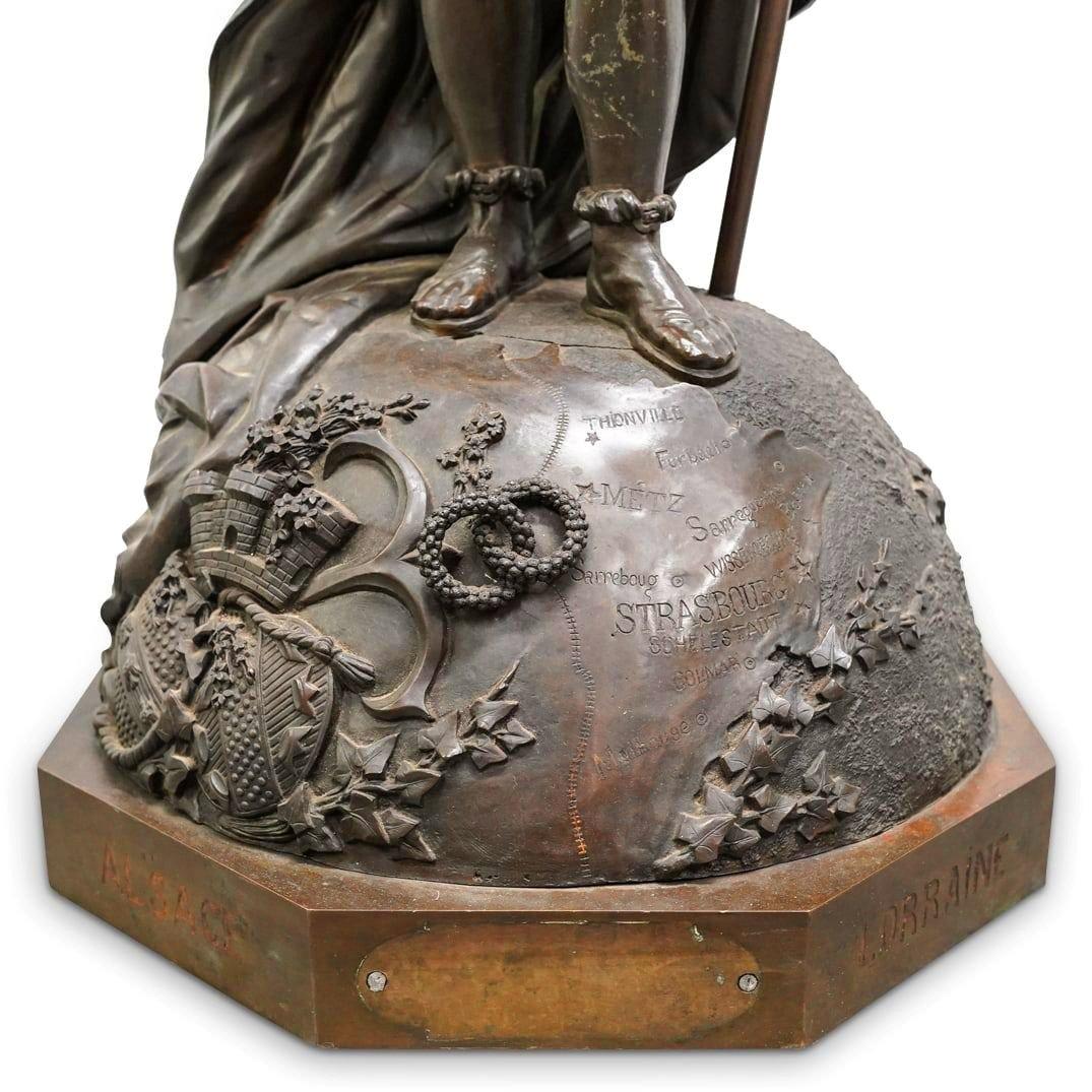 French Roman Goddess Liberty Large Bronze Statue by Jules Bertin (1826-1892) For Sale
