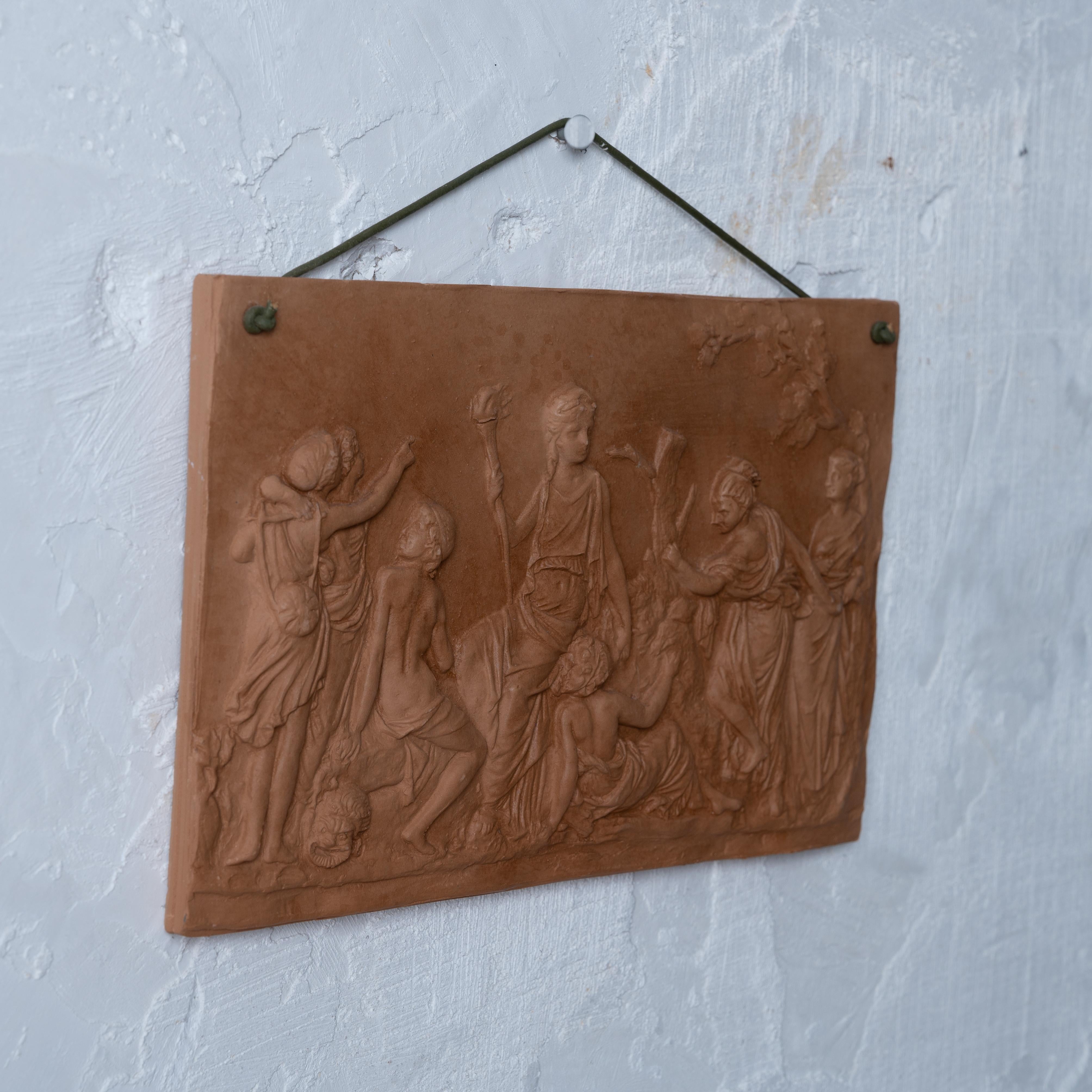 Italiano Rilievo di terracotta di una dea romana, copia da museo in vendita