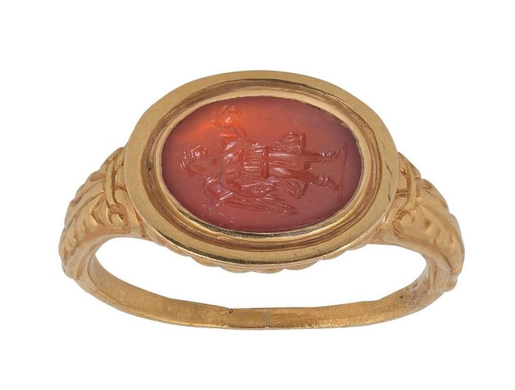 Classical Roman Roman Gold and Carnelian Ring, circa 2nd Century A.D