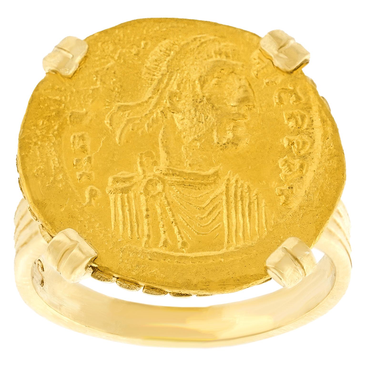 Roman Gold Coin Ring In Excellent Condition For Sale In Litchfield, CT