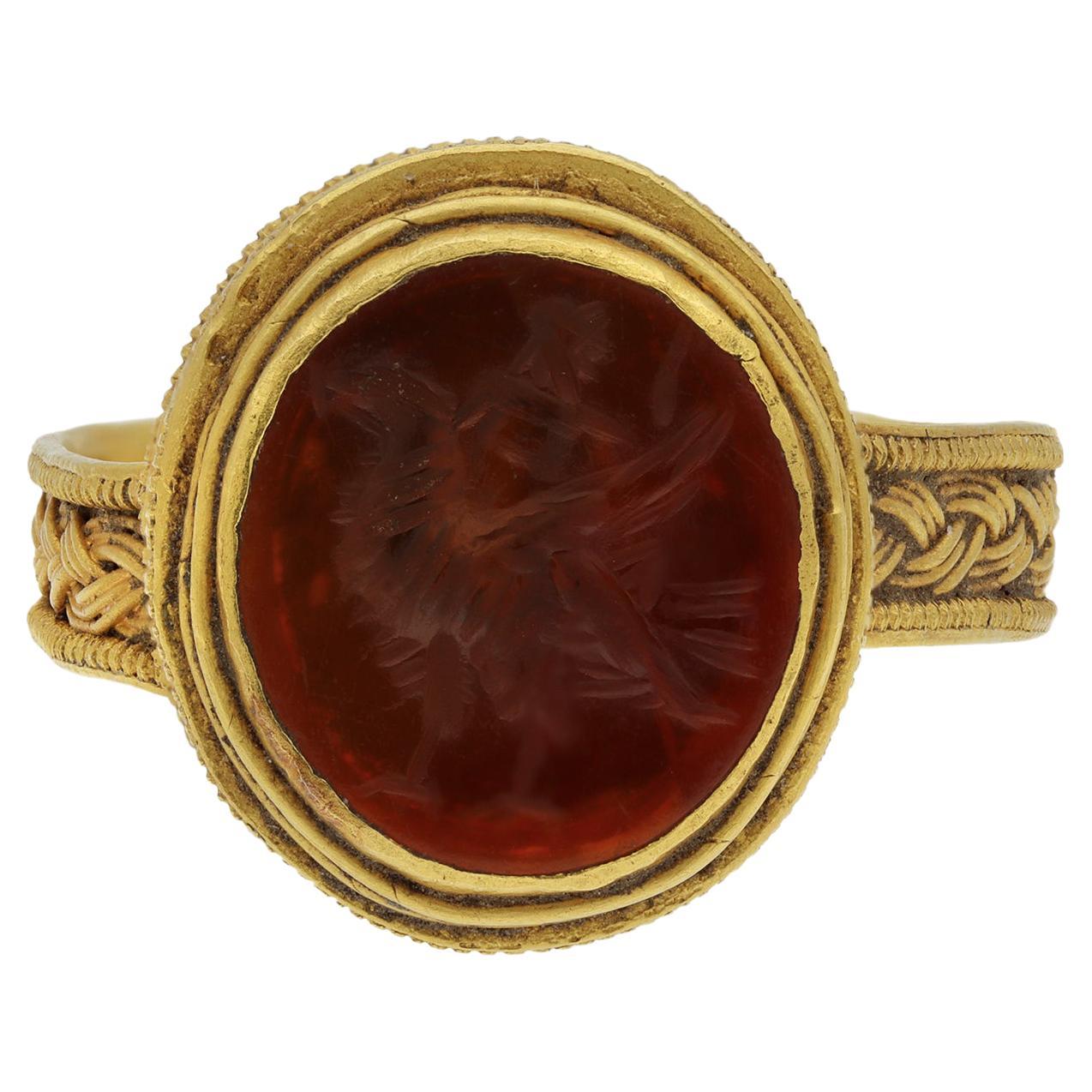 Roman Gold Finger Ring with Eagle Intaglio, circa 3rd-4th Century AD For Sale