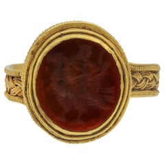 Antique Roman Gold Finger Ring with Eagle Intaglio, circa 3rd-4th Century AD