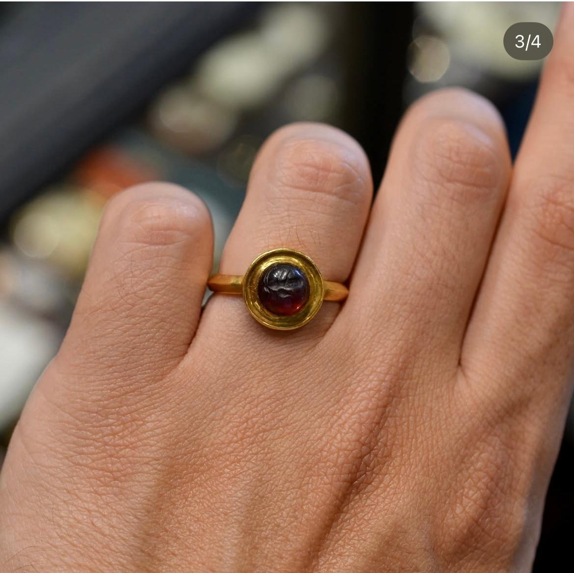 Roman Grasshopper Garnet Intaglio set in a Gold Ring 1st century For Sale 2